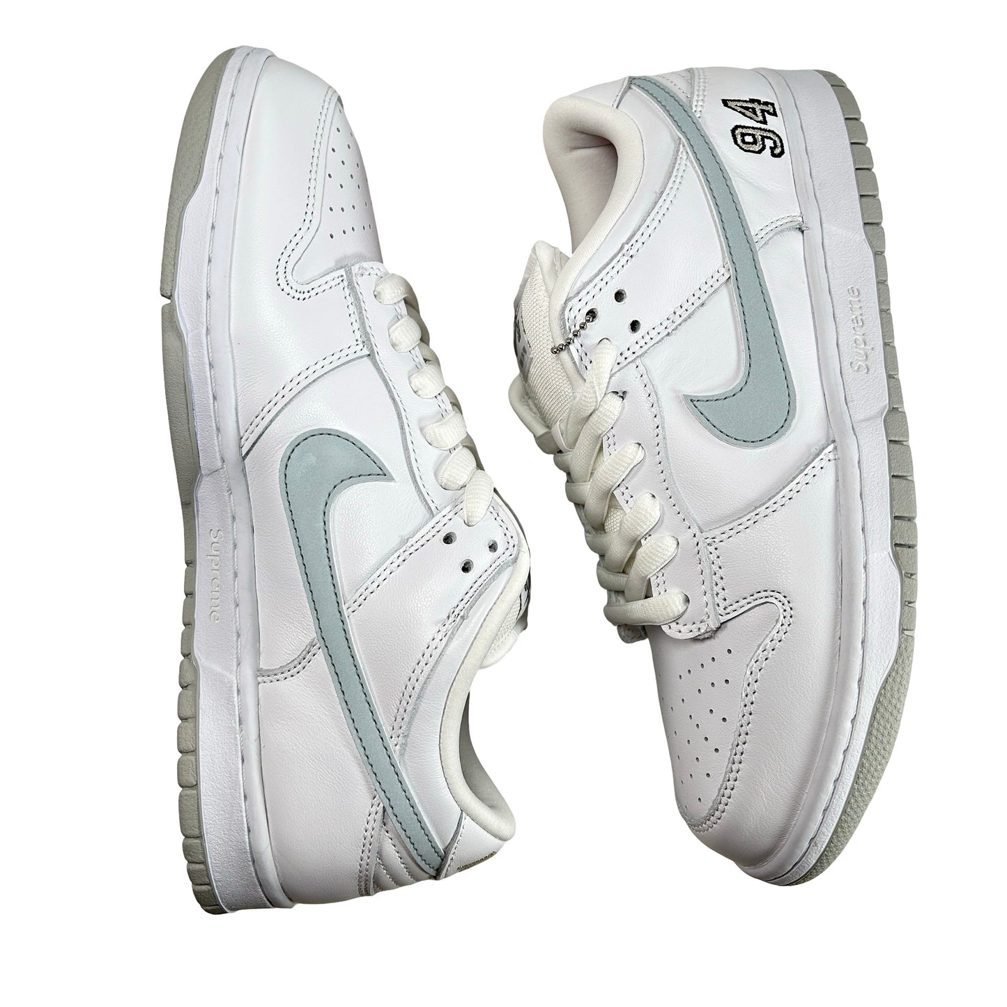 HQ8487 100 Nike SB Dunk Low Supreme 94 White Metallic Silver