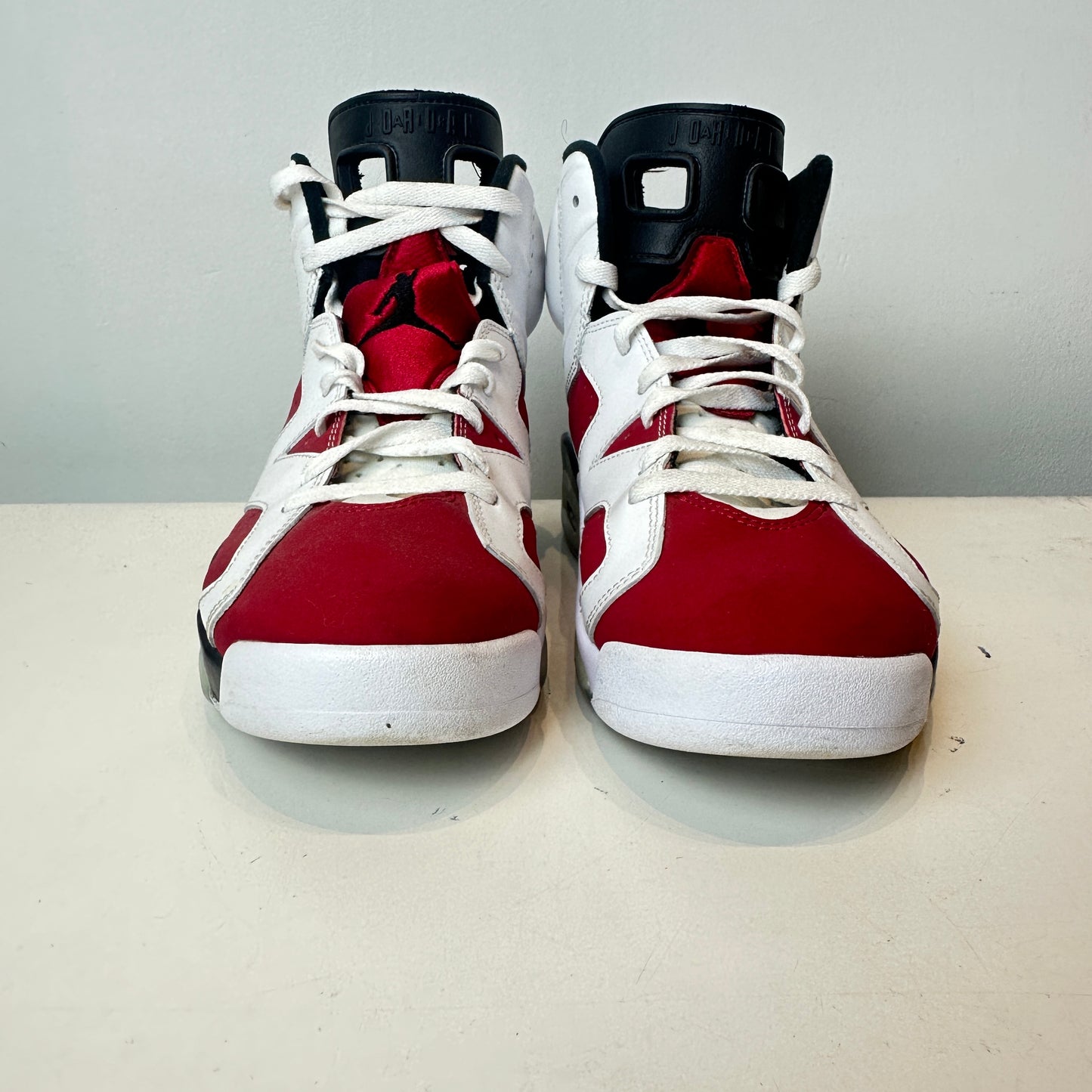 CT8529 106 Jordan 6 Retro Carmine [USED] - 9 M (Used)