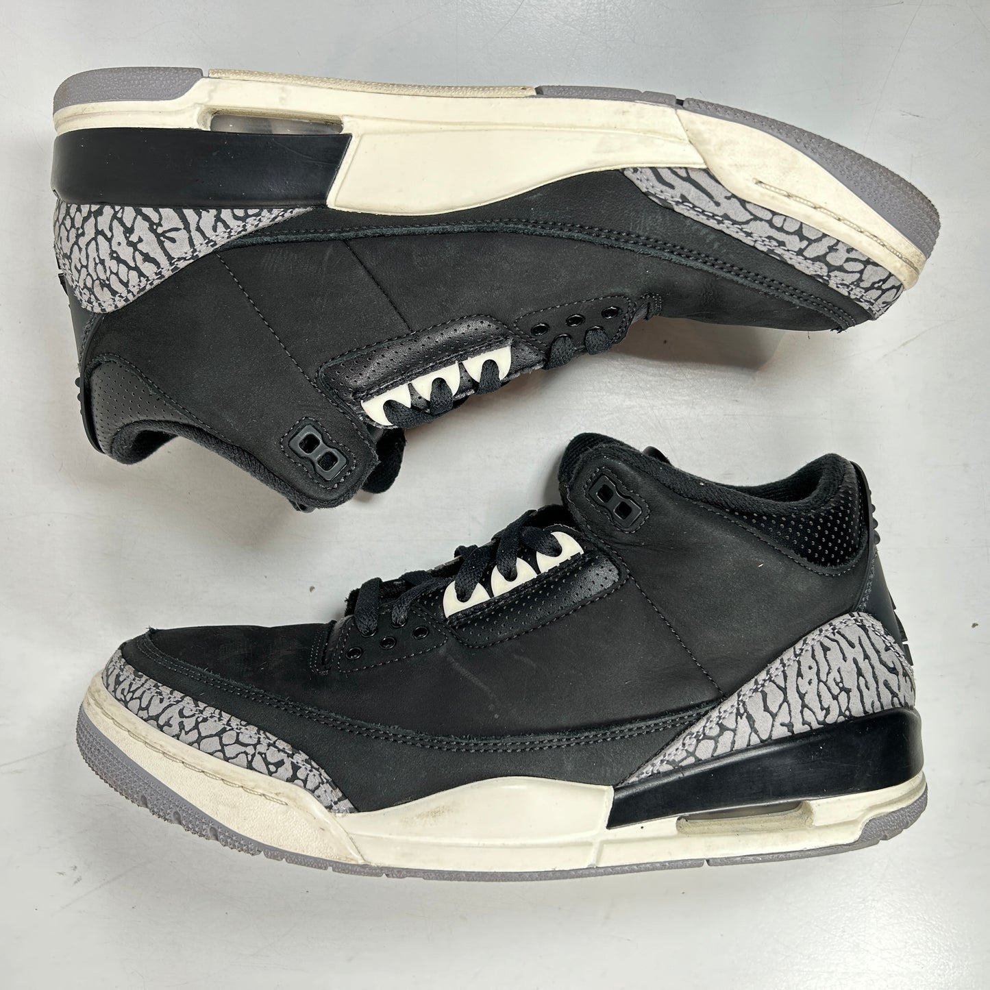 CK9246 001 Jordan 3 Retro Off Noir (W) [USED] - 12 W (Used) (No Box)