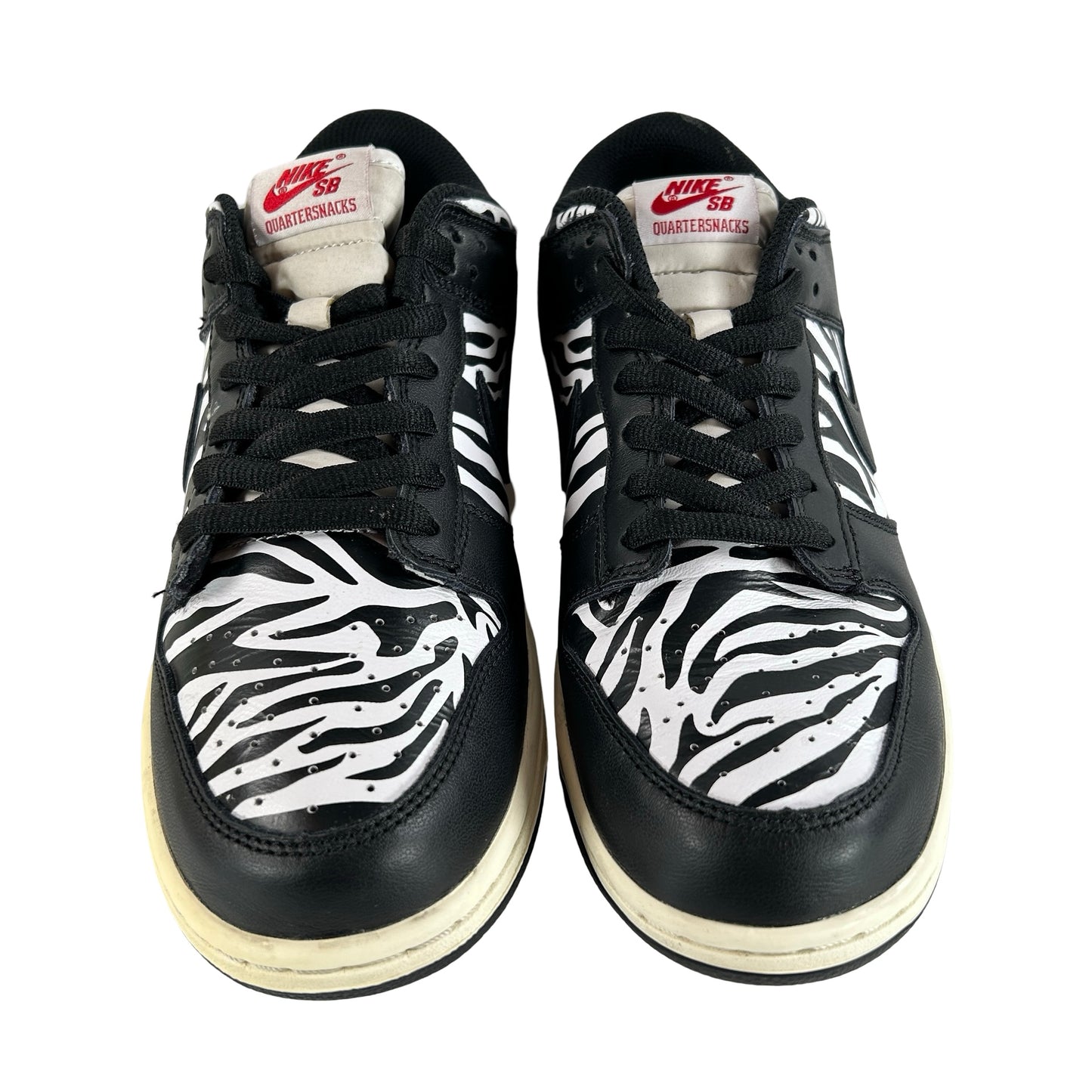 DM3510 001 SB Dunk Low Quartersnacks Cebra