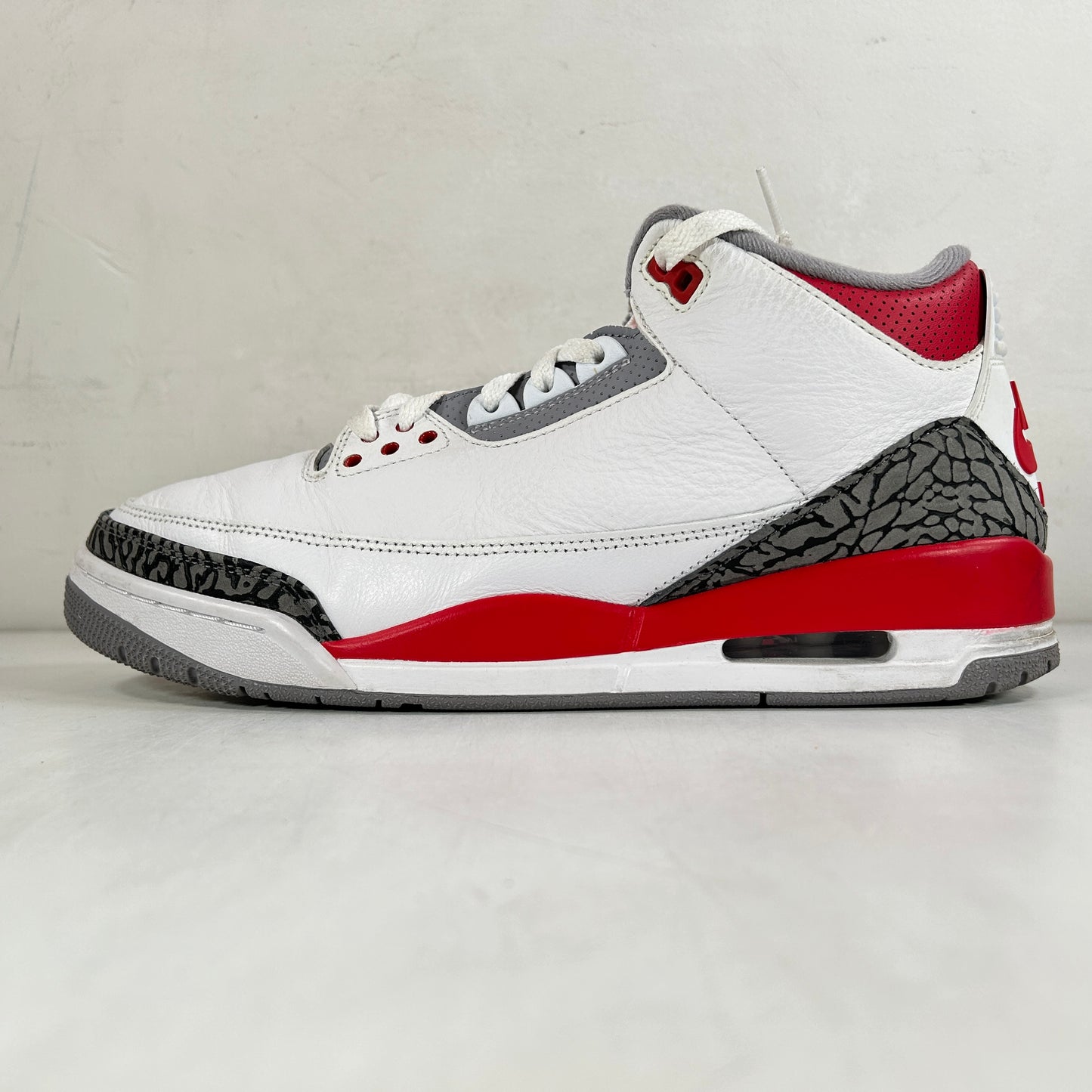 DN3707 160 Jordan 3 Retro Fire Red (2022) [USED] - 11 M (Used) (No Box)