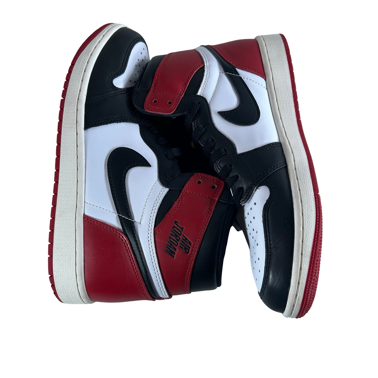 DZ5485 106 Jordan 1 Retro High OG Black Toe Reimagined [USED] - 9.5 M (Used17)