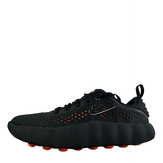 HQ4308 001 Nike Mind 002 Black Hyper Crimson [USED] - 10 M (Used)
