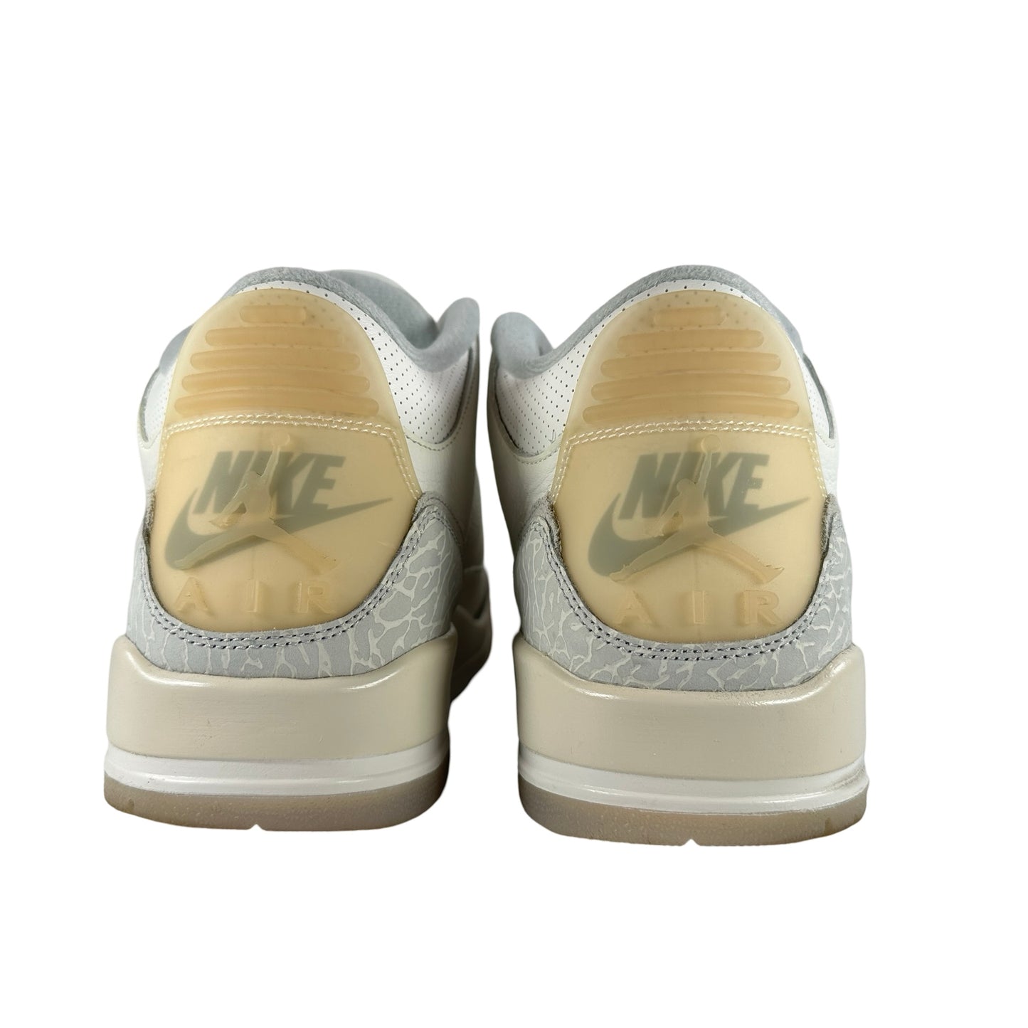 FJ9479 100 Jordan 3 Retro Craft Ivory [USED] - 14 M (Used)