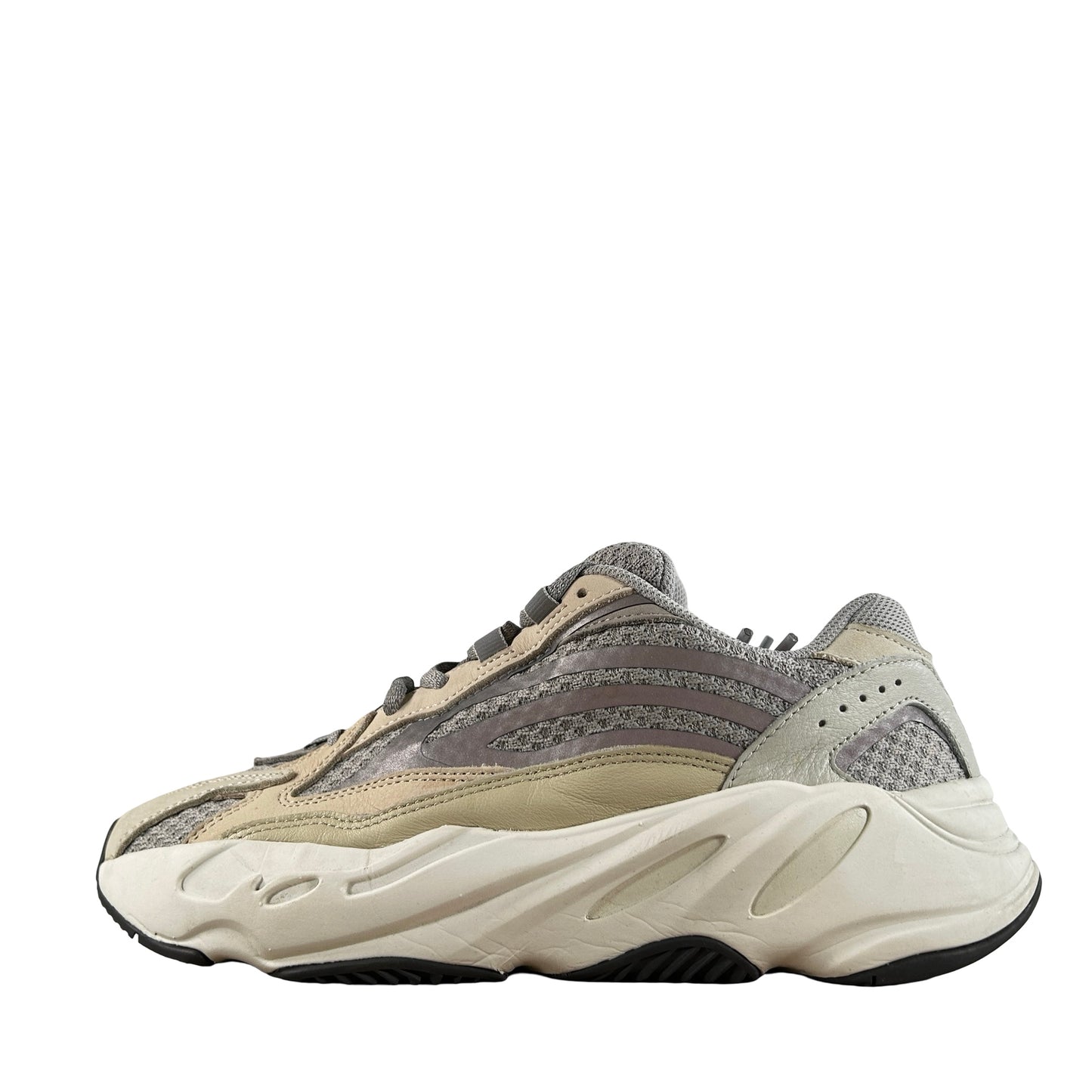 GY7924 adidas Yeezy Boost 700 V2 Cream [USED] - 8.5 M (Used)