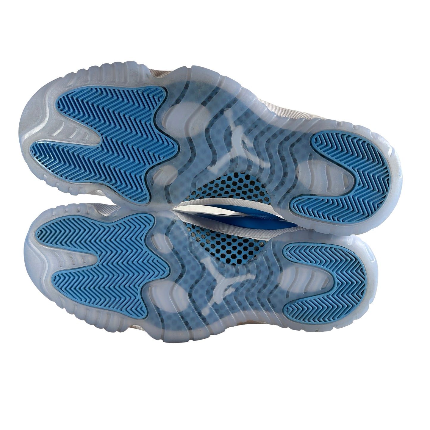 FV5104 100 Jordan 11 Retro Low University Blue (2026) [USED] - 11.5 M (Used)