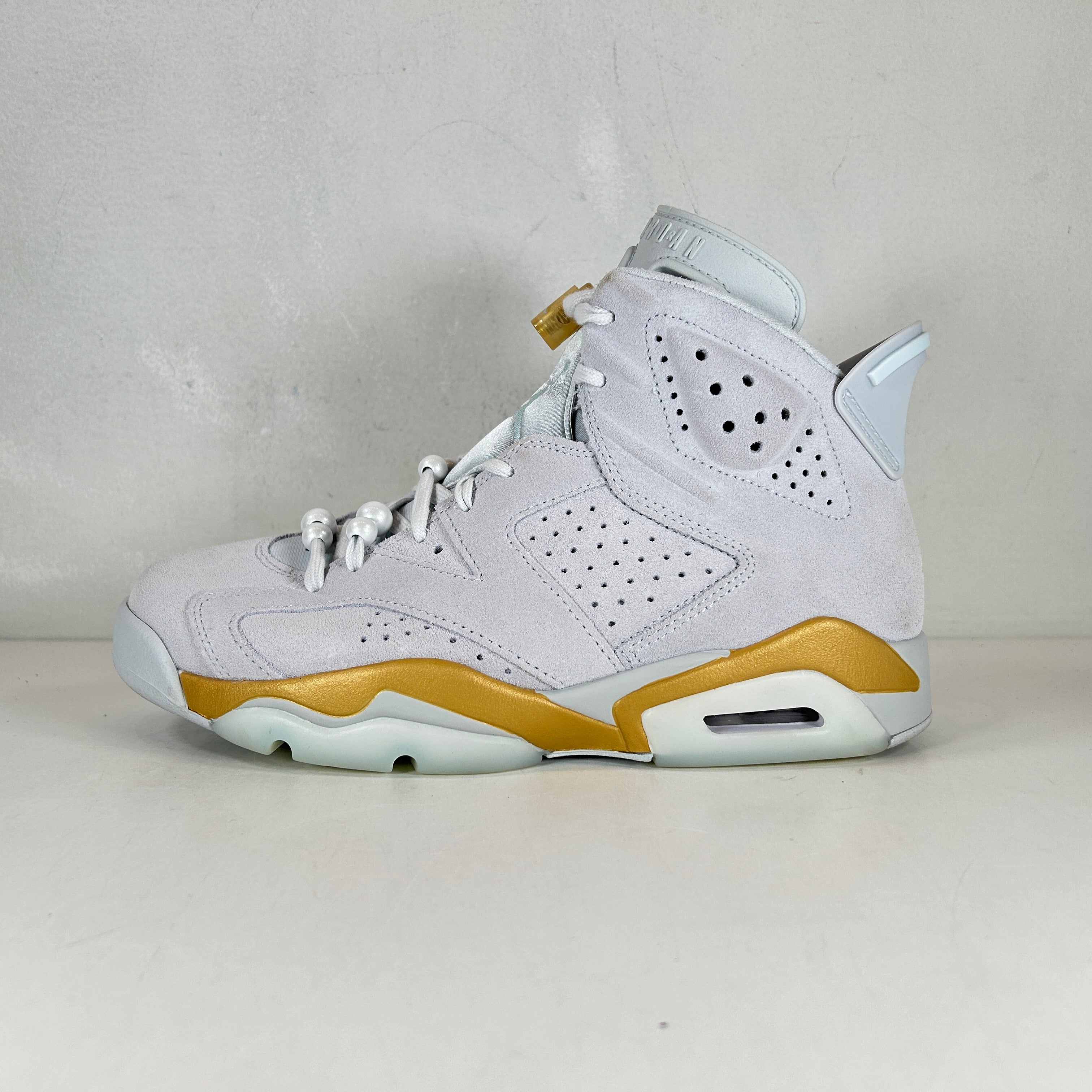 jordan 6 female