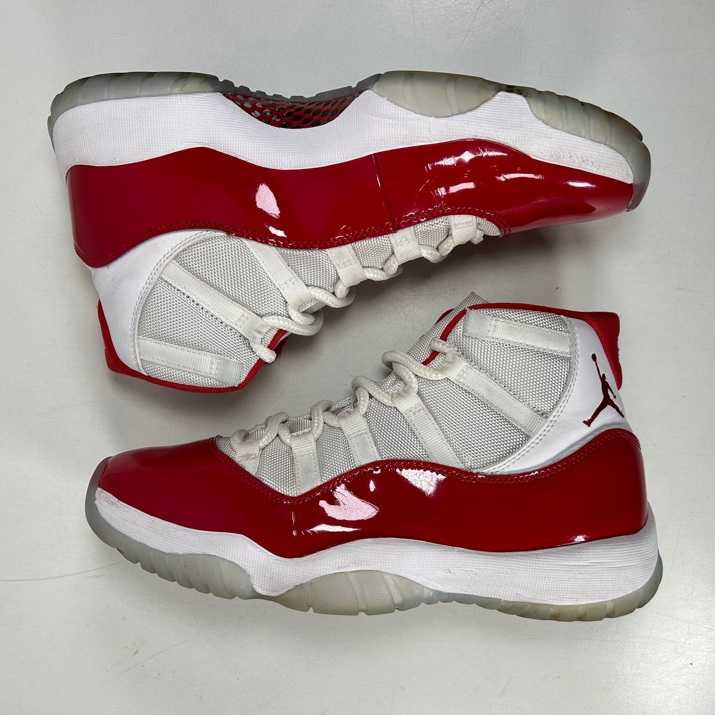 CT8012 116 Jordan 11 Retro Cherry (2022) [USED] - 9 M (Used)