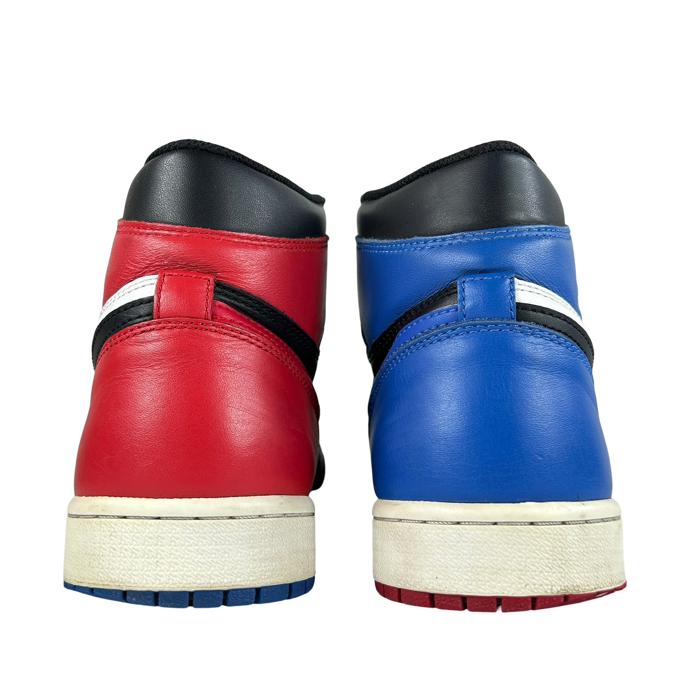 555088 026 Jordan 1 Retro Top 3 [USED] - 9 M (Used)