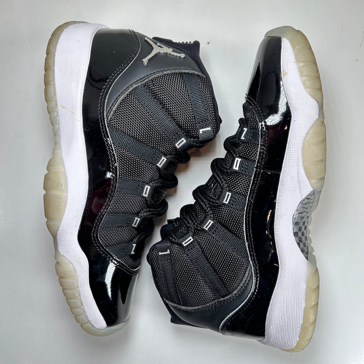 378038 011 Jordan 11 Retro Jubilee (GS) [USED] - 4.5 Y (Used)
