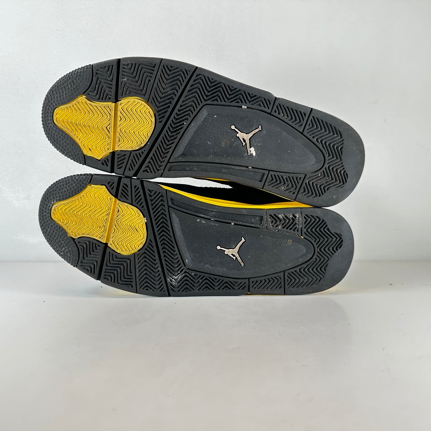 DH6927 017 Jordan 4 Retro Trueno