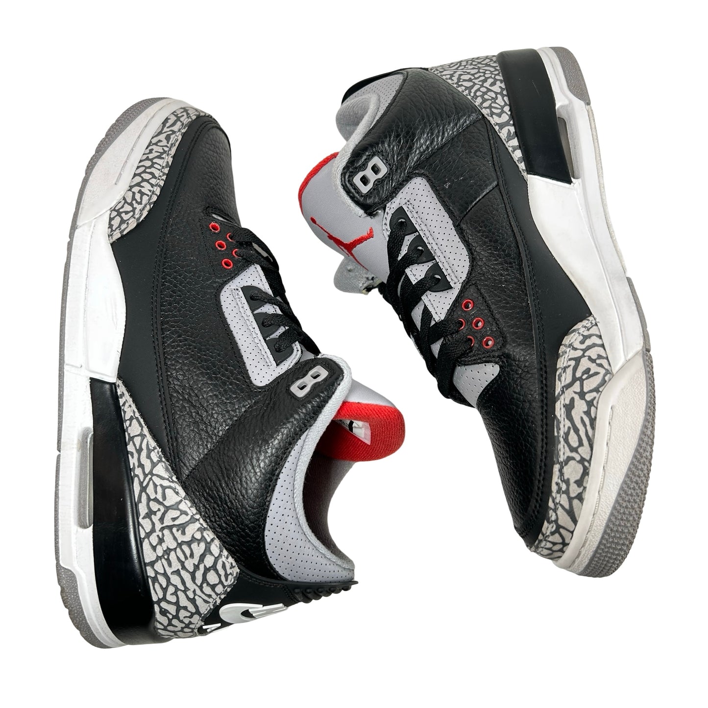 854262 001 Jordan 3 Black Cement 2018 [USED] - 11 M (Used4)