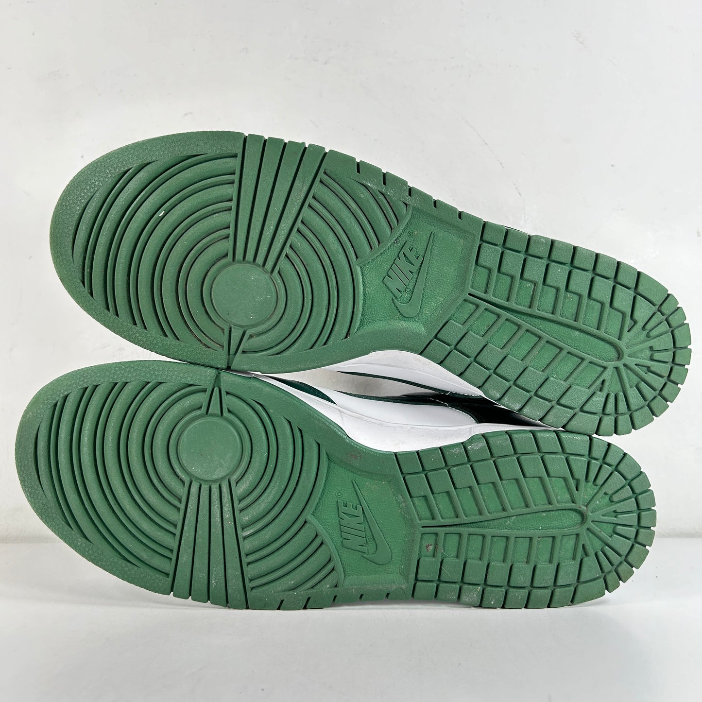 DD1391 101 Nike Dunk Low Michigan State [USED] - 12 M (Used) (No Box)