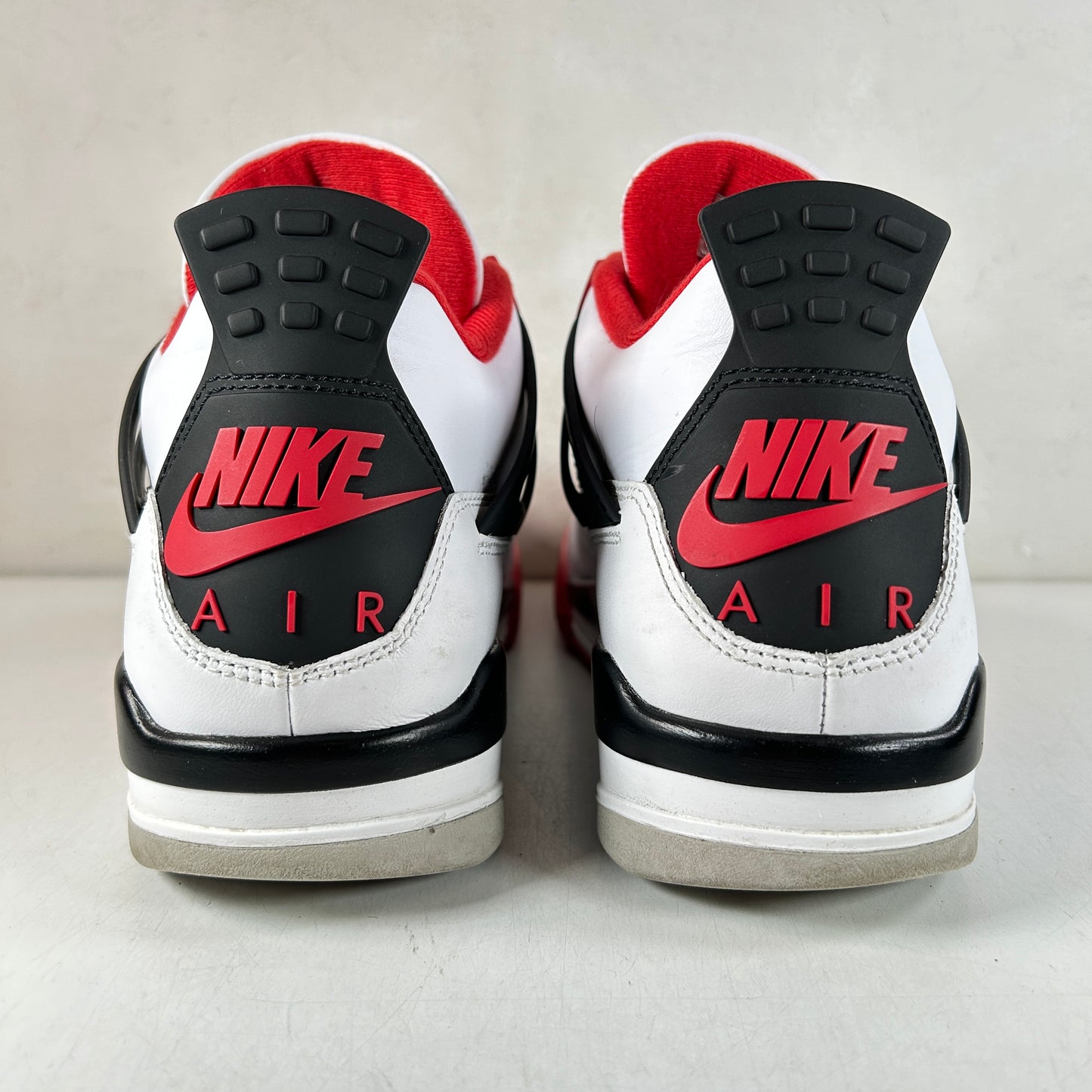 DC7770 160 Jordan 4 Retro Fire Red (2020) [USED] - 9.5 M (Used2)