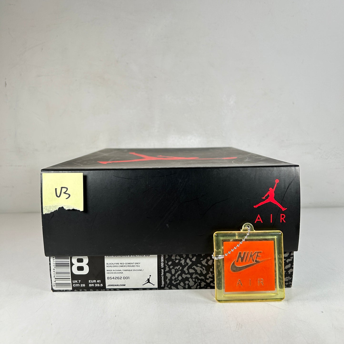 854262 001 Jordan 3 Black Cement 2018 [USED] - 8 M (Used3)