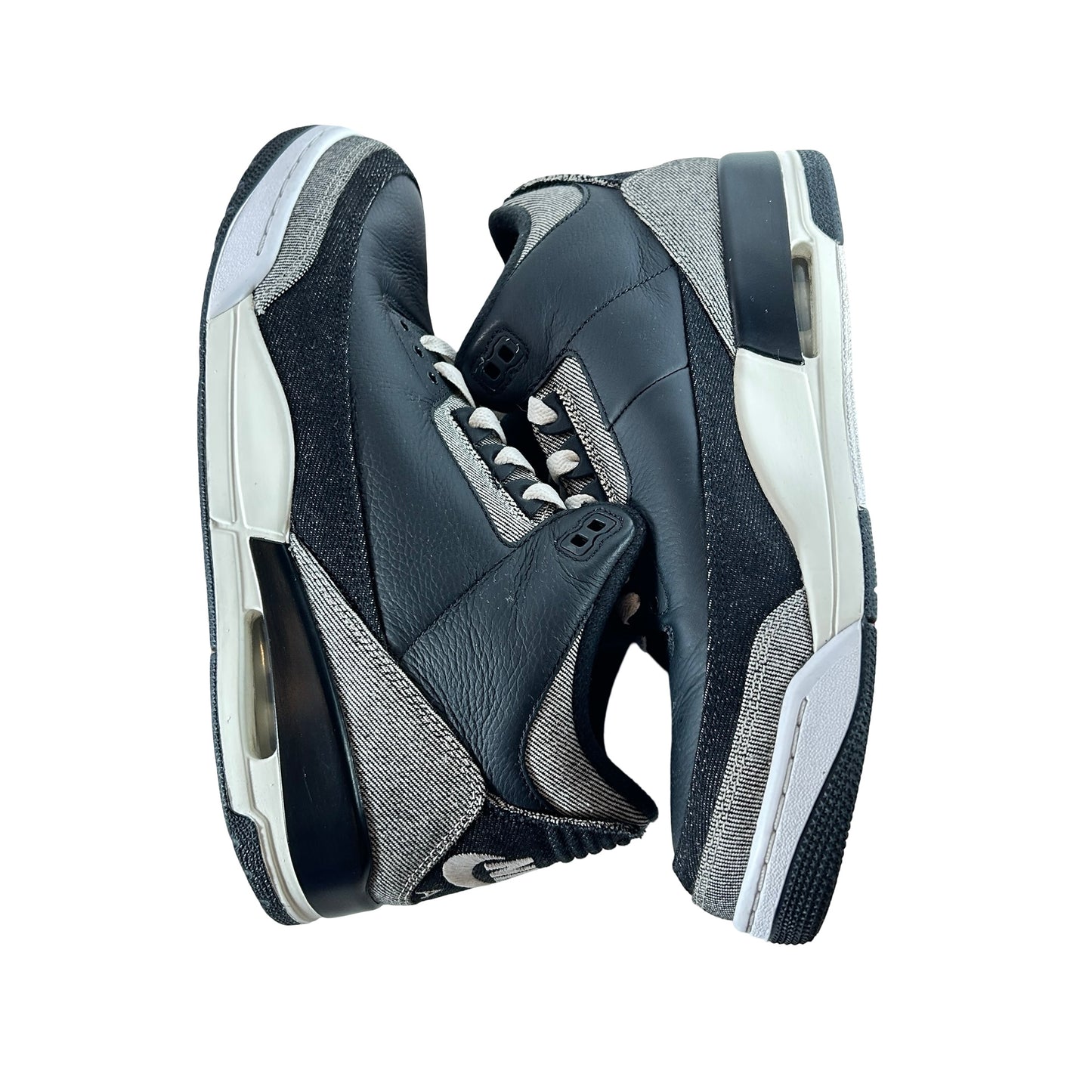 IR0914 400 Jordan 3 Retro Levi’s Black [USED] - 10 M (Used)