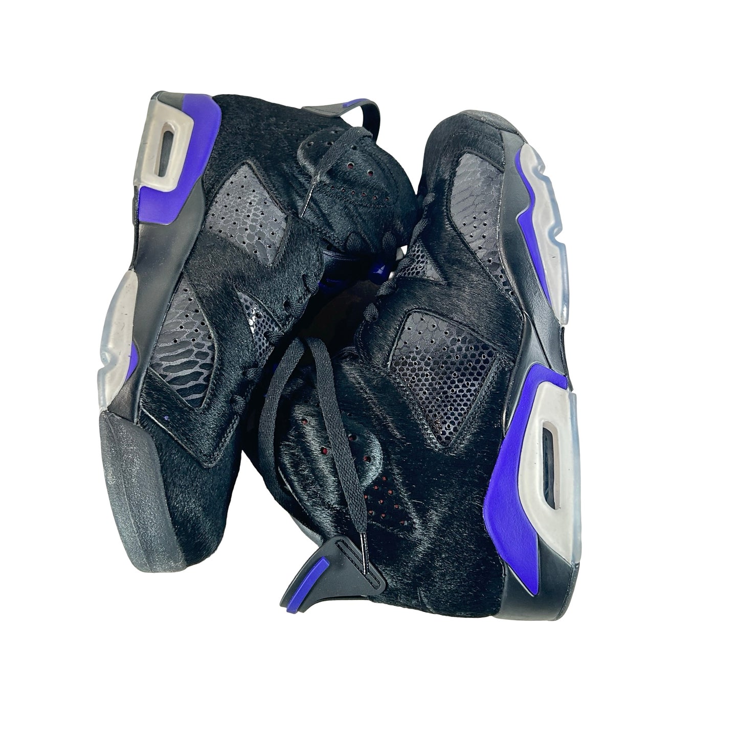 AR2257 005 Jordan 6 Retro Social Status - 12 M (Yellowing2)