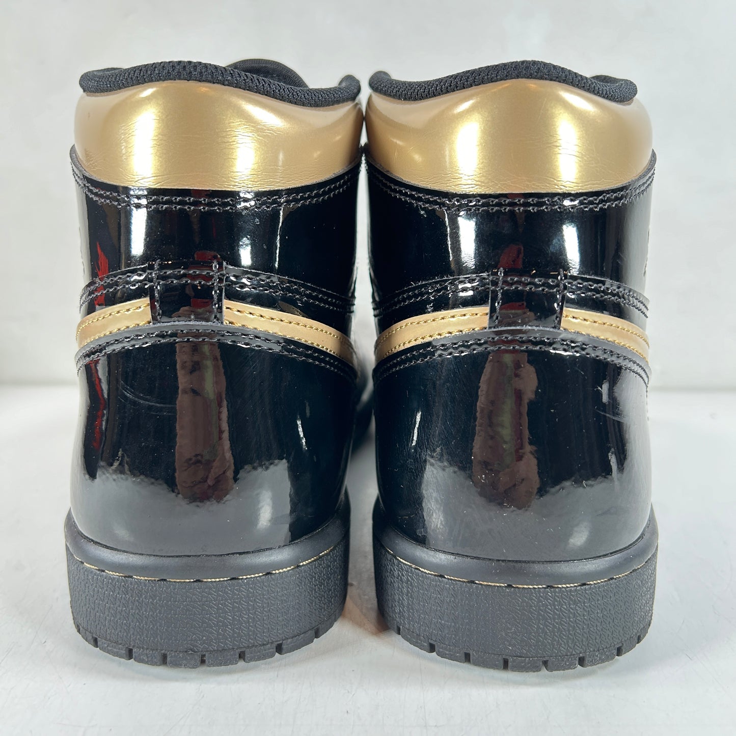 555088 032 Jordan 1 Black/Gold [USED] - 10 M (Used2)