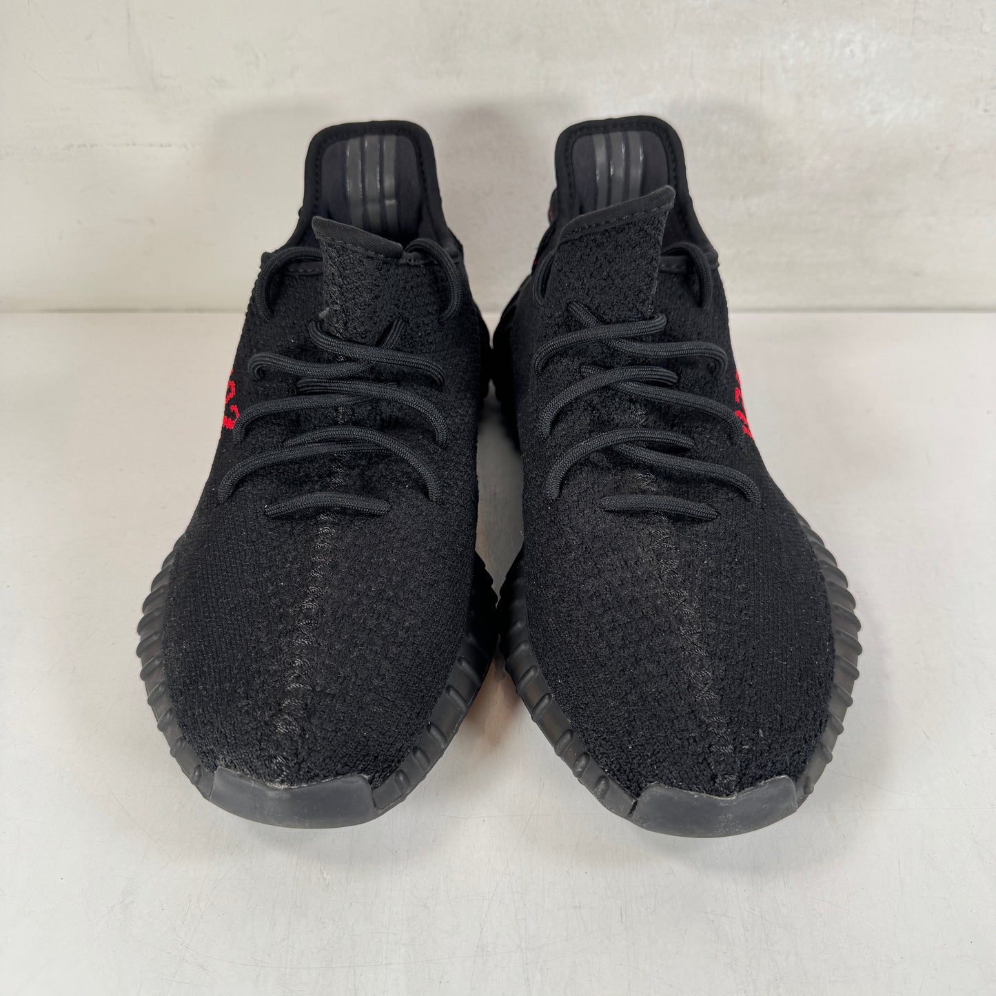 CP9652 Yeezy 350 V2 Criado