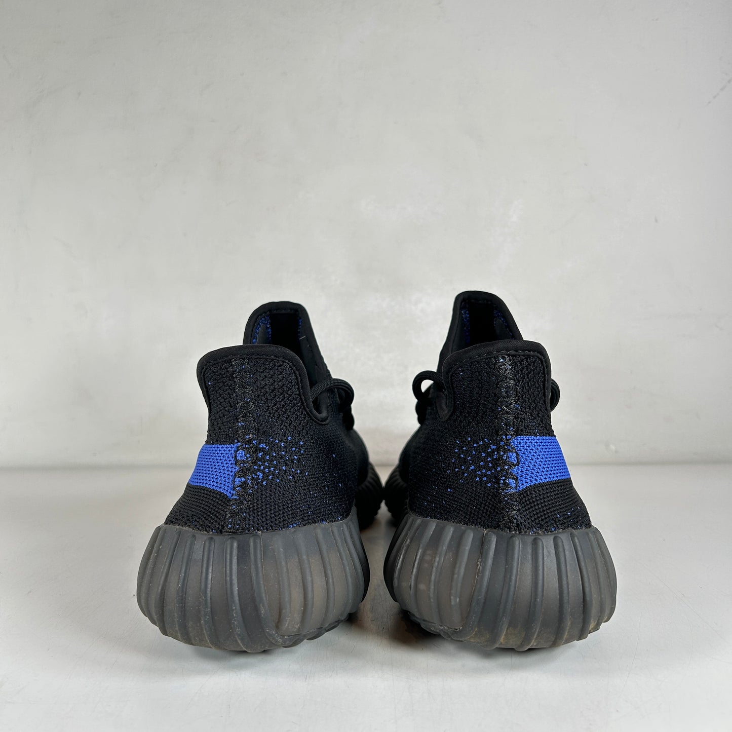 GY7164 adidas Yeezy Boost 350 V2 Dazzling Blue [USED] - 9.5 M (Used2)