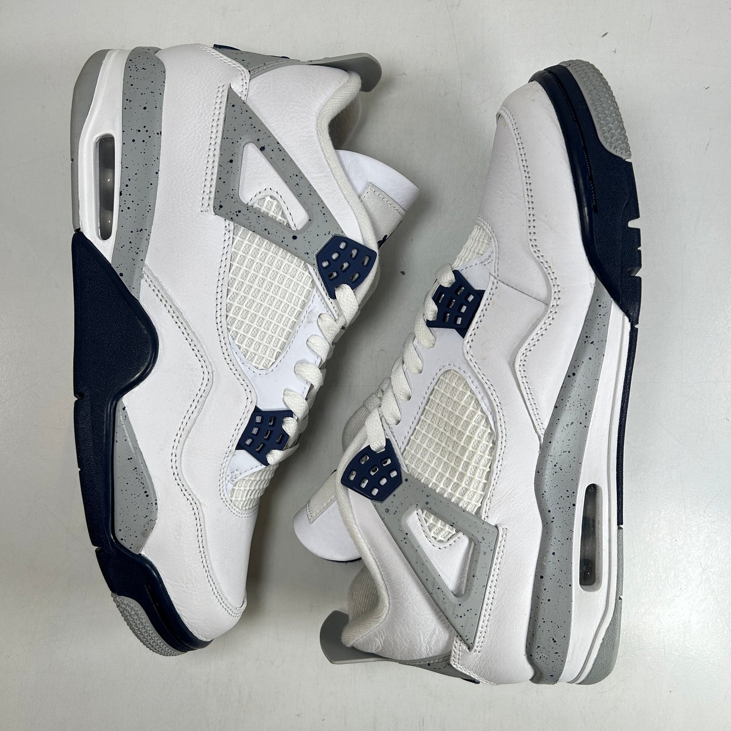 DH6927 140 Jordan 4 Retro Midnight Navy [USED] - 10.5 M (Used)