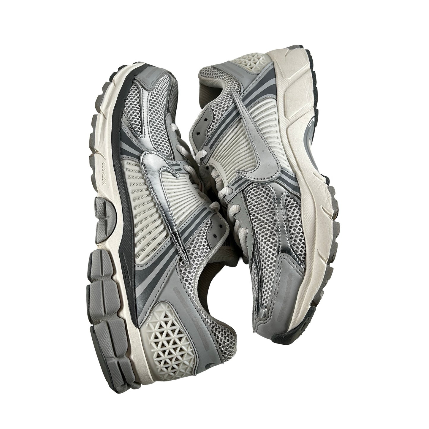 IM2219 121 Nike Zoom Vomero 5 Metallic Silver [USED] - 13 M (Used)