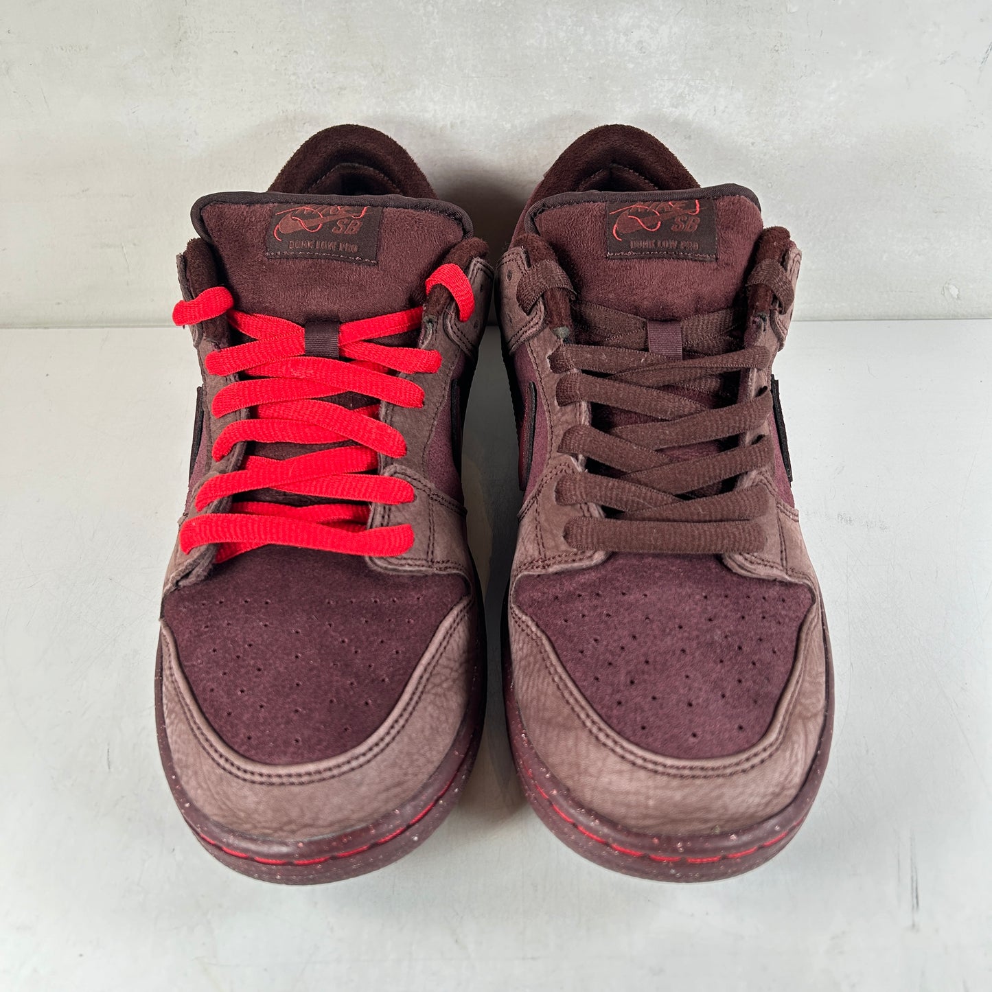 FN0619 600 Nike SB Dunk Low “City of Love” [USED] - 10.5 M (Used)