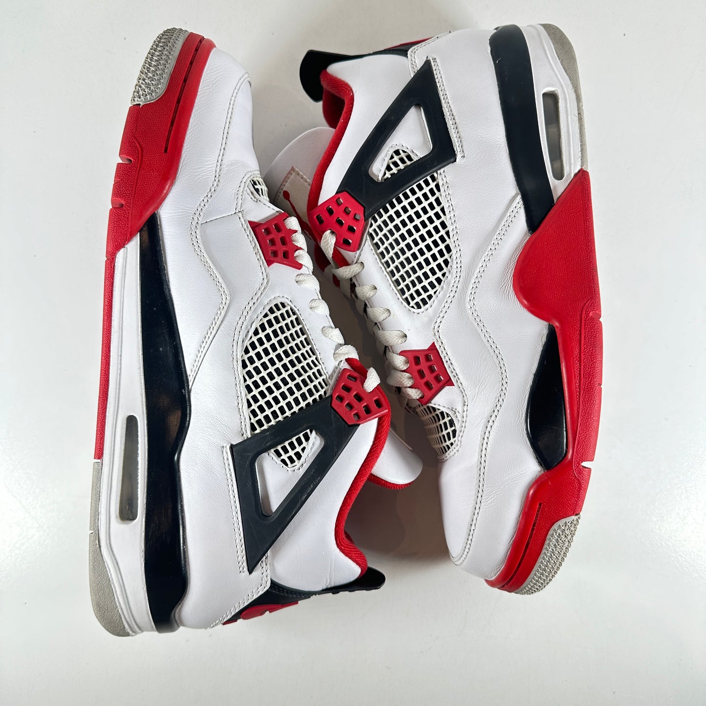DC7770 160 Jordan 4 Retro Fire Red (2020) [USED] - 10.5 M (Used)