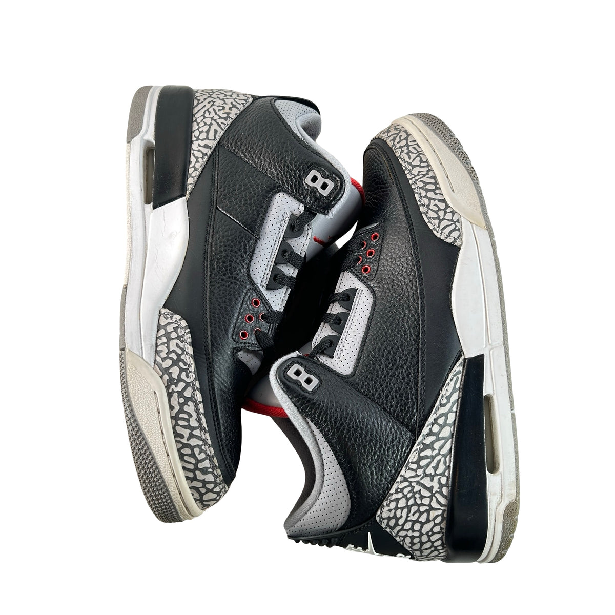 854262 001 Jordan 3 Black Cement 2018 [USED] - 11 M (Used7)