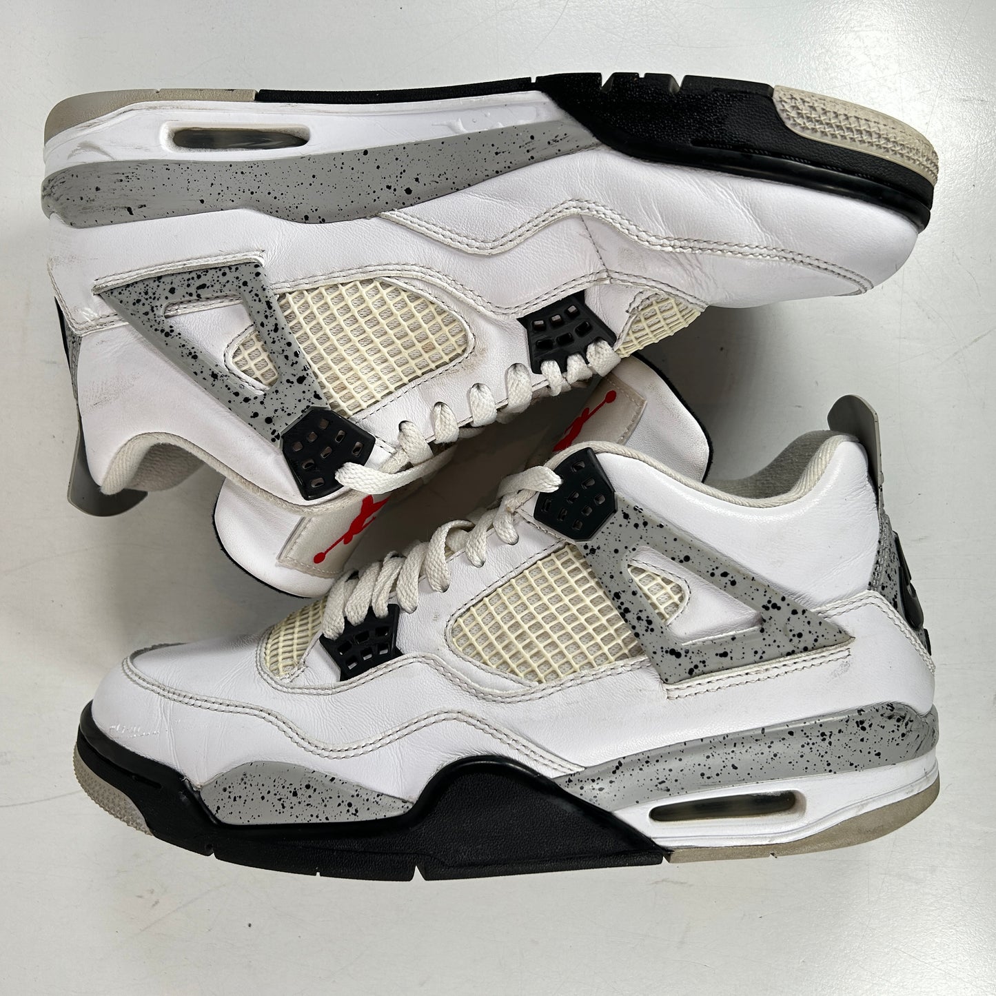 840606 192 Jordan 4 White Cement [USED] - 11 (Used)