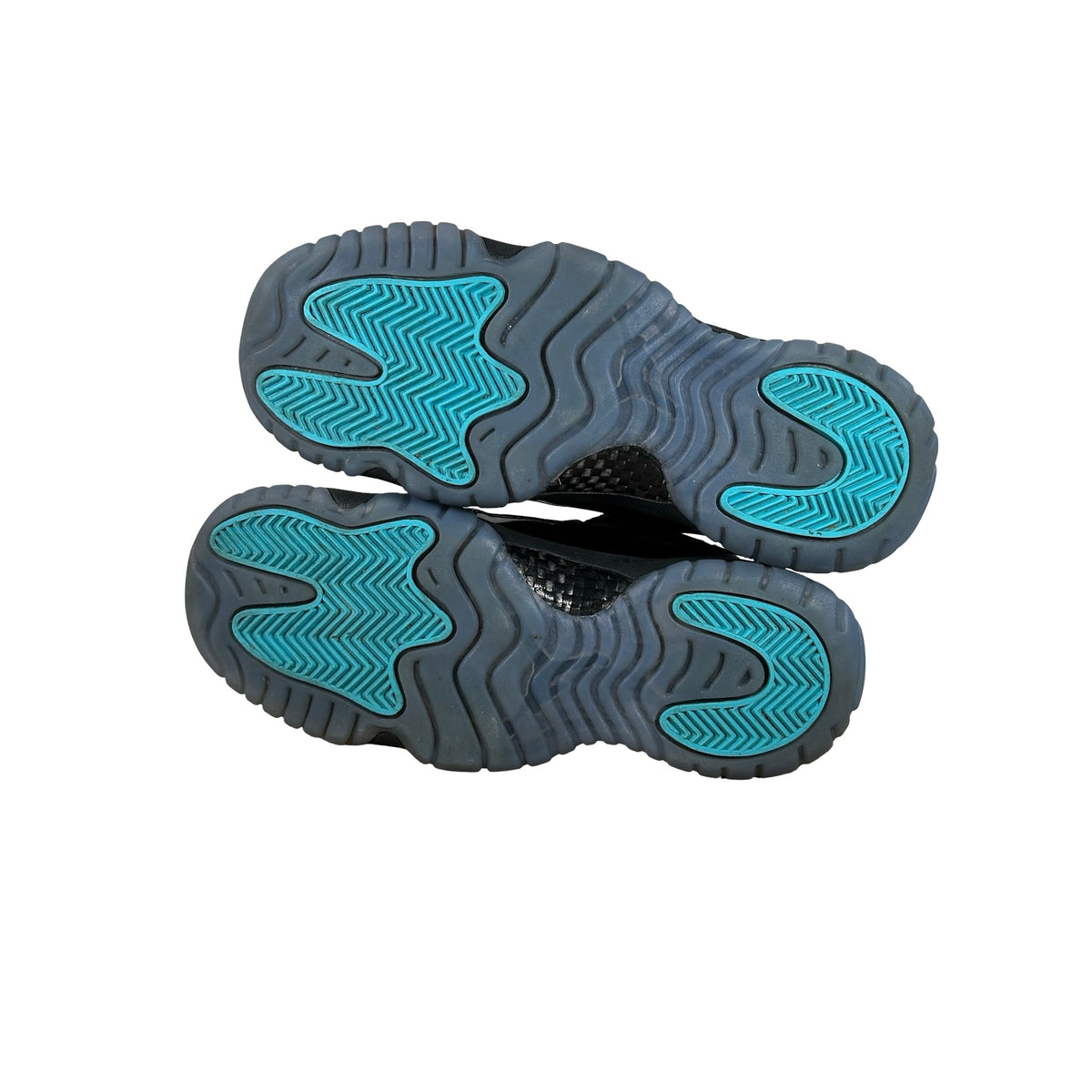 378038 047 Jordan 11 Retro Gamma Blue (2025) (GS) [USED] - 5.5 Y (Used2)