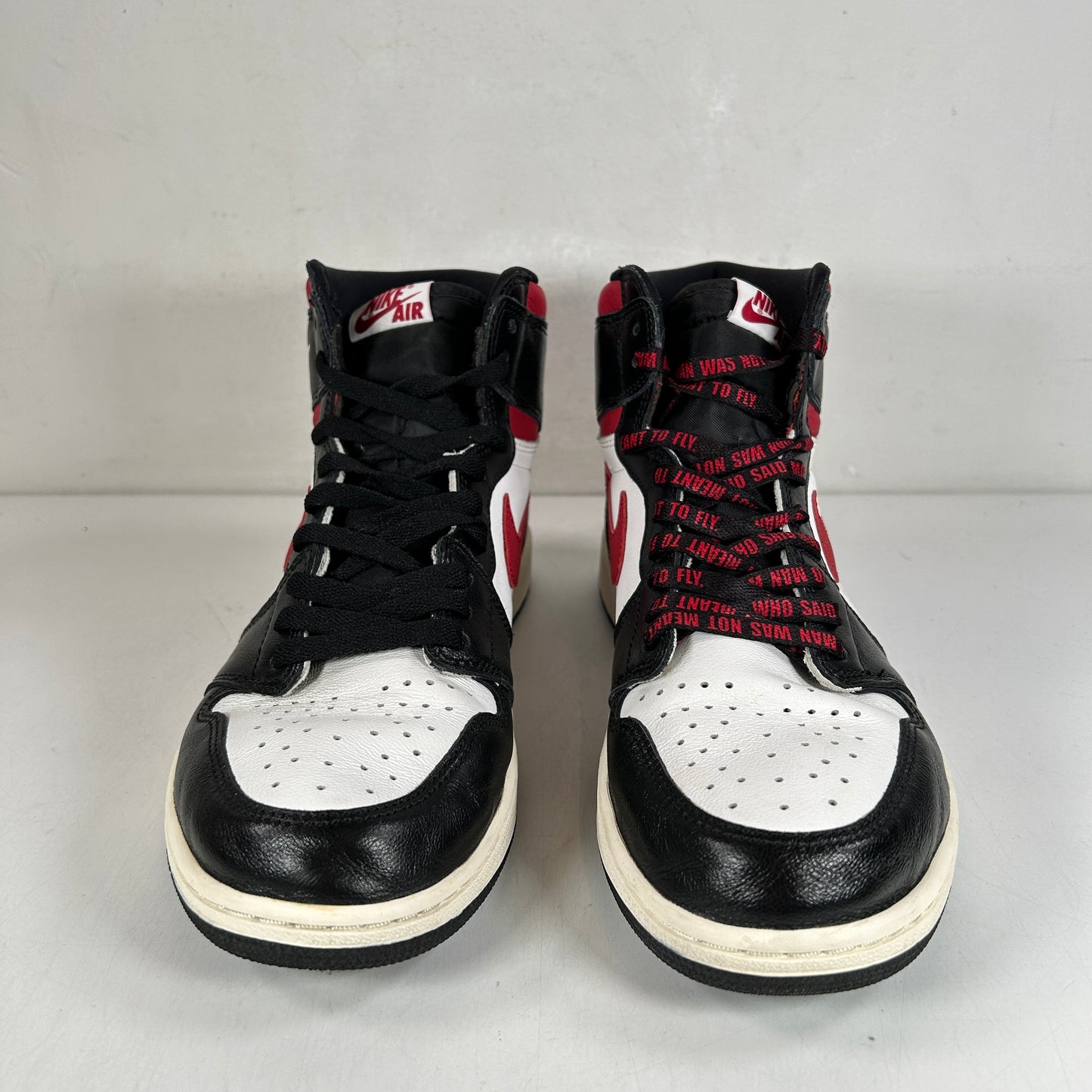 555088 061 Jordan 1 Retro High Black Gym Red [USED] - 10.5 M (Used) (Replace Box)