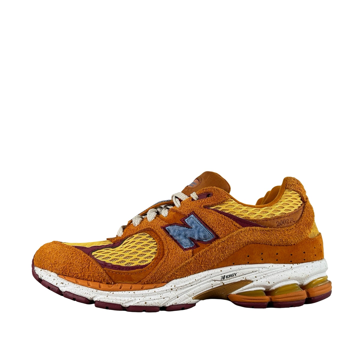 ML2002R1 New Balance 2002R Salehe Bembury La paz sea el viaje