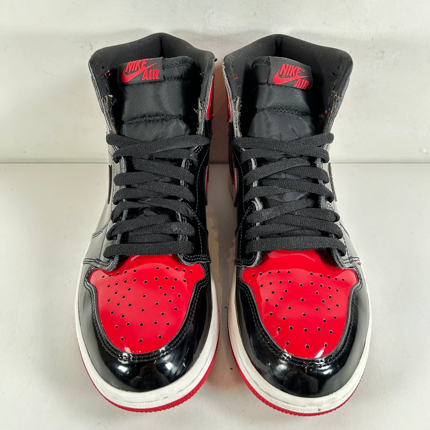 555088 063 Jordan 1 Retro High OG Patent Bred [USED] - 9 M (Used) (No Box2)