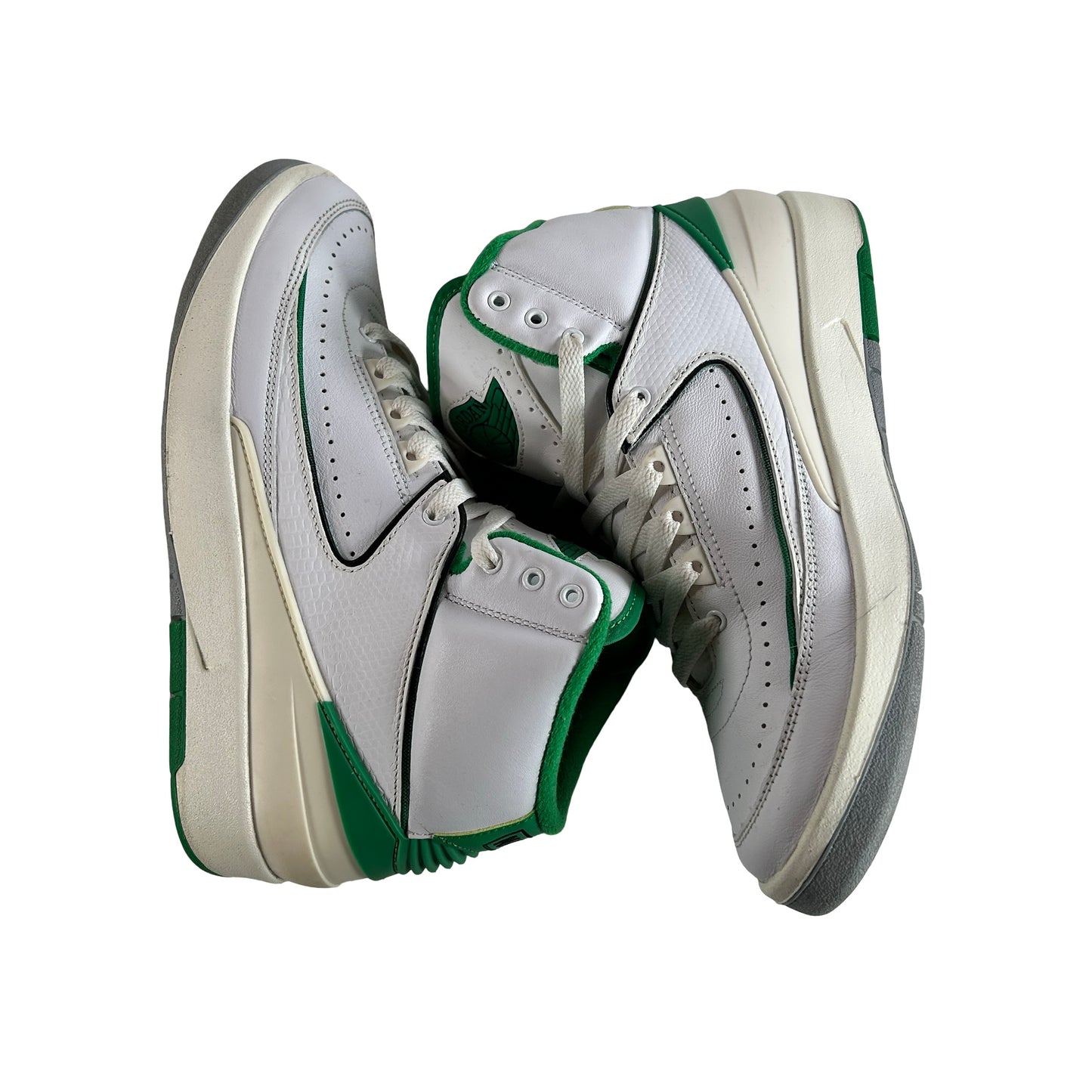 DR8884 103 Jordan 2 Retro Lucky Green - 7.5 M (Used)