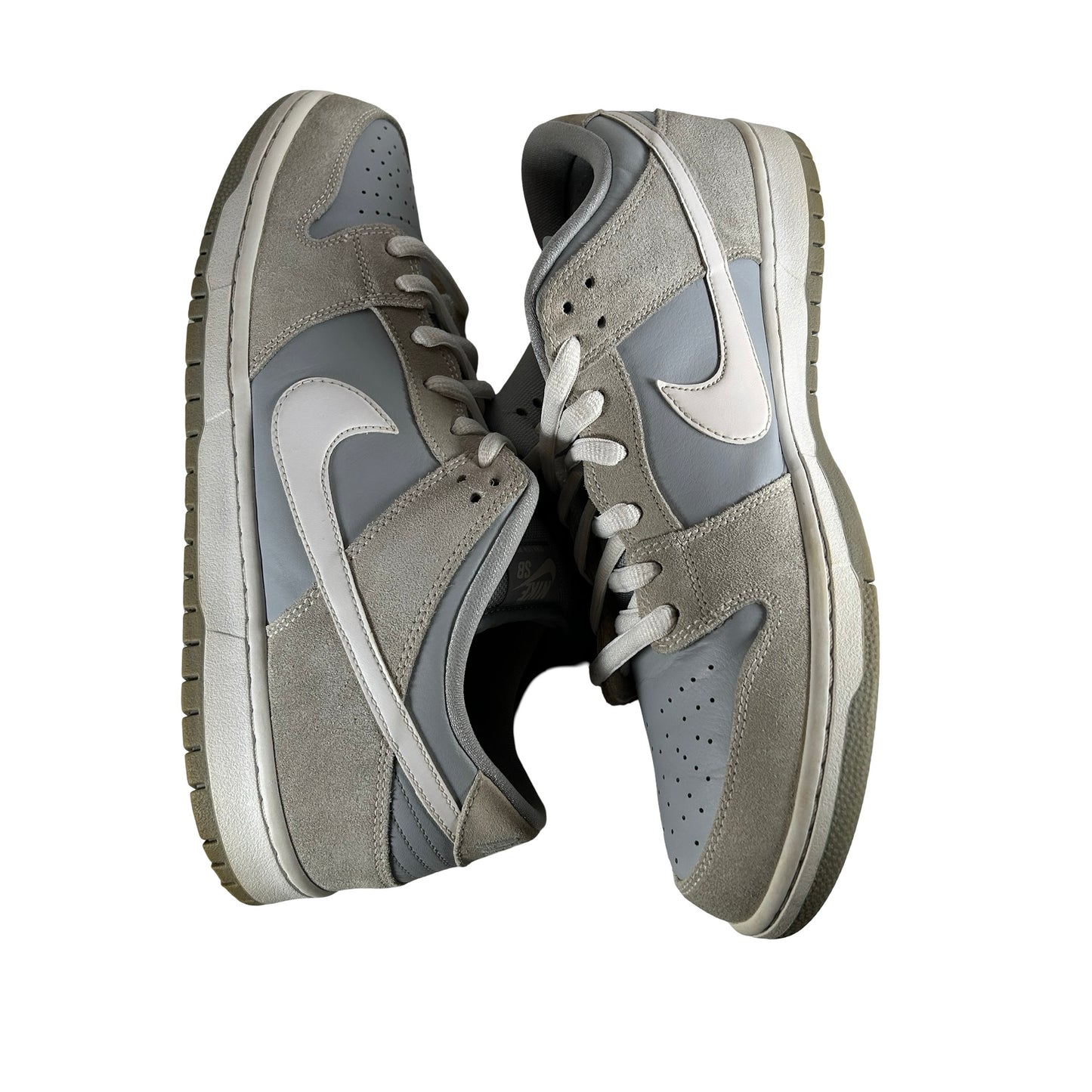 AR0778 110 Nike SB Dunk Low Cumbre Blanco Lobo Gris