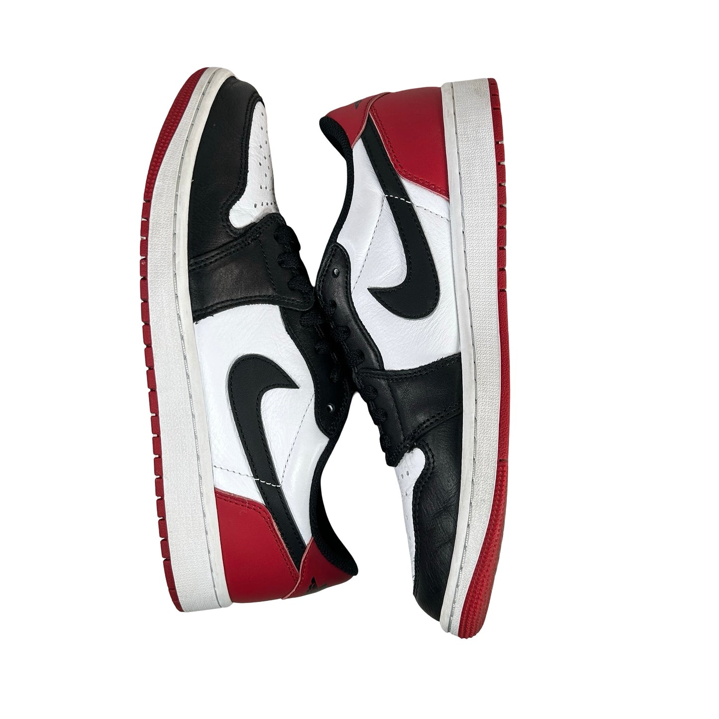 CZ0790 106  Jordan 1 Retro Low OG Black Toe (2023) [USED] - 9.5 M (Used)