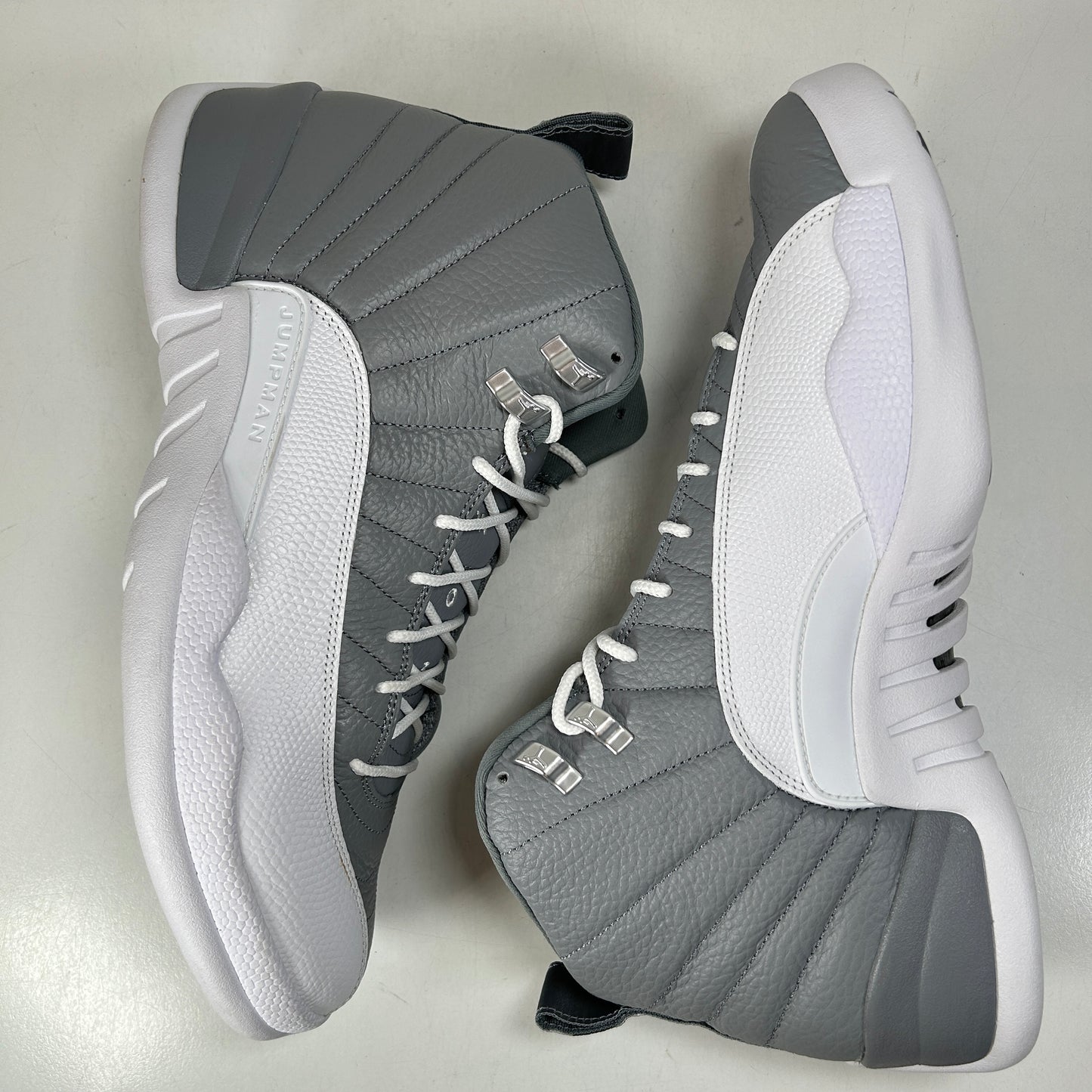 CT8013 015 Jordan 12 Retro Stealth [USED] - 13 M (Used)