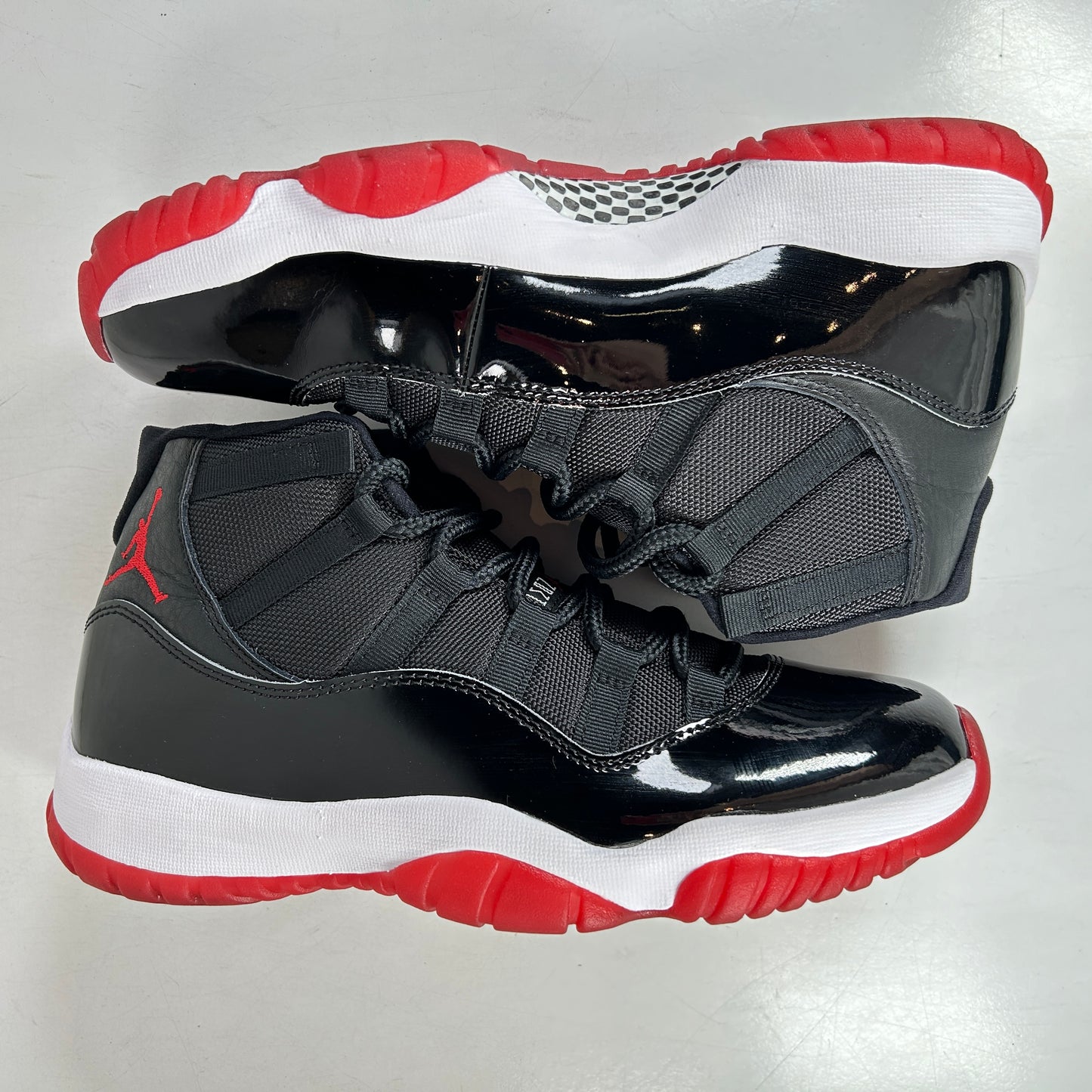 378037 061 Jordan 11 Criado (2019)