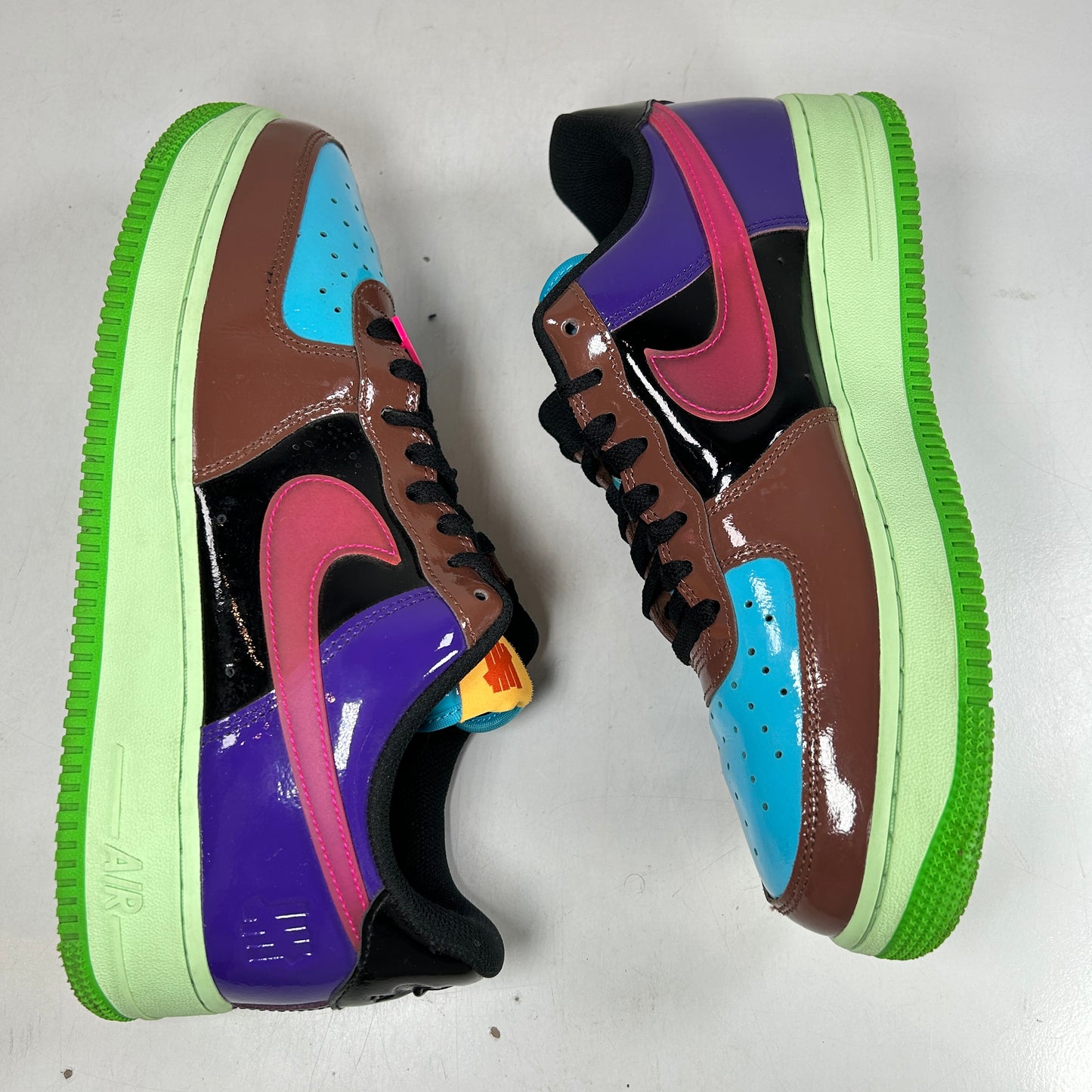 DV5255 200 Nike Air Force 1 Low SP Undefeated Multi Rosa