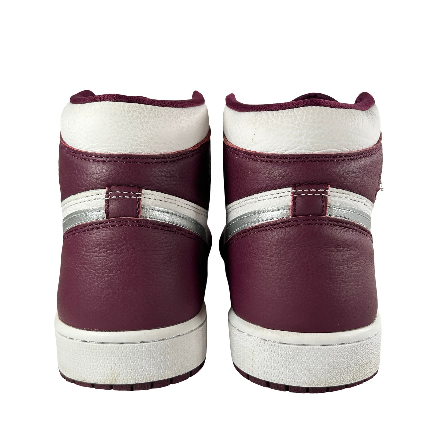 555088 611 Jordan 1 Retro High OG Bordeaux [USED] - 12 M (Used)