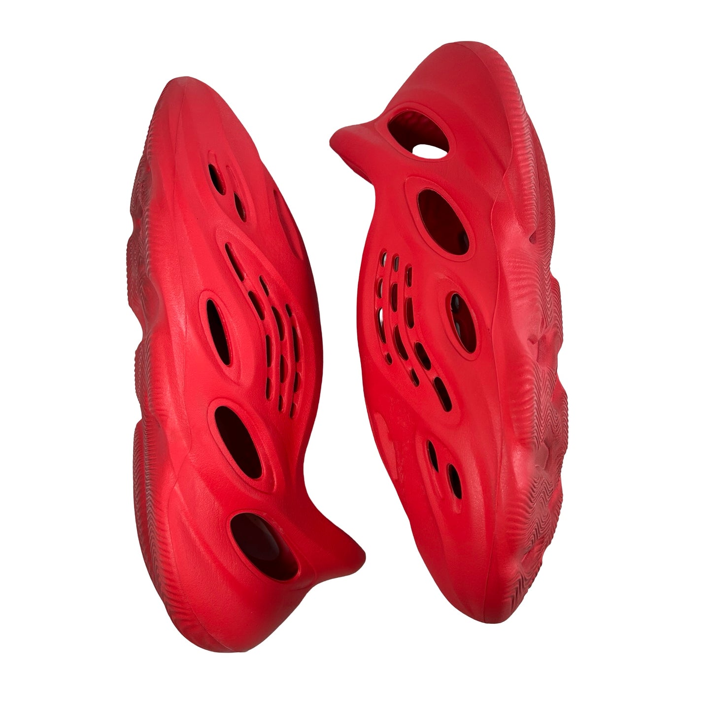 GW3355 Yeezy Espuma RNNR Bermellón