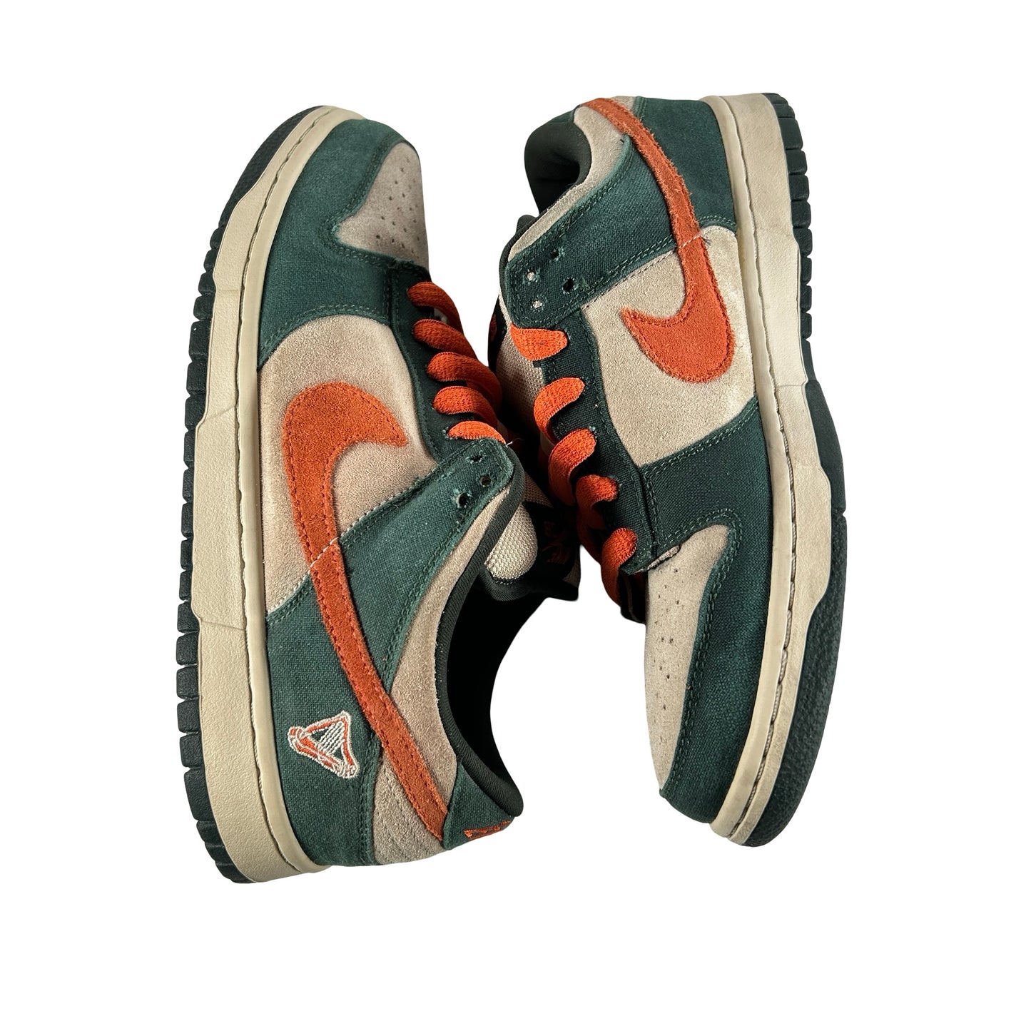 304292 185 Nike SB Dunk Low Eire [USED] - 7.5 M (Used)