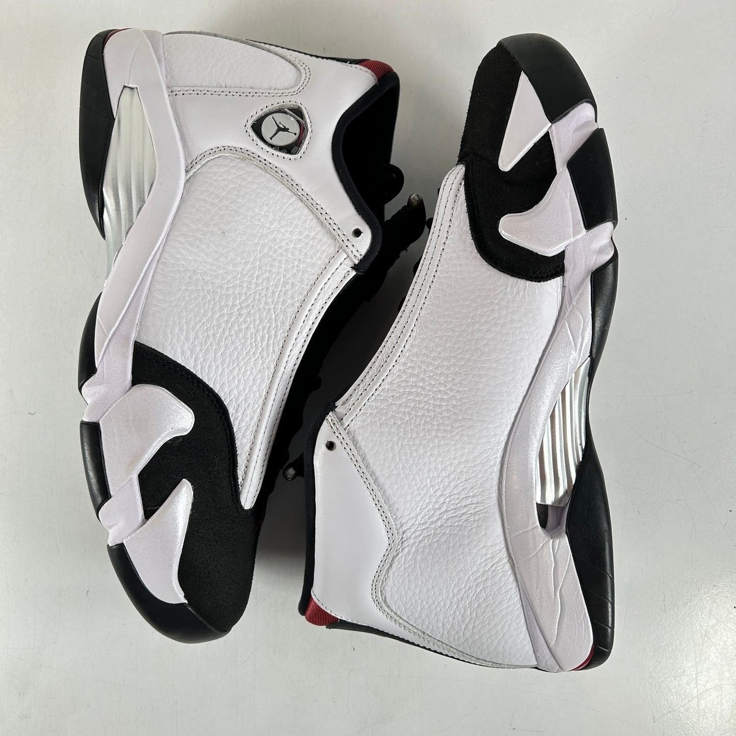 487471 160 Jordan 14 Retro Black Toe (2024) [USED] - 9.5 M (Used)