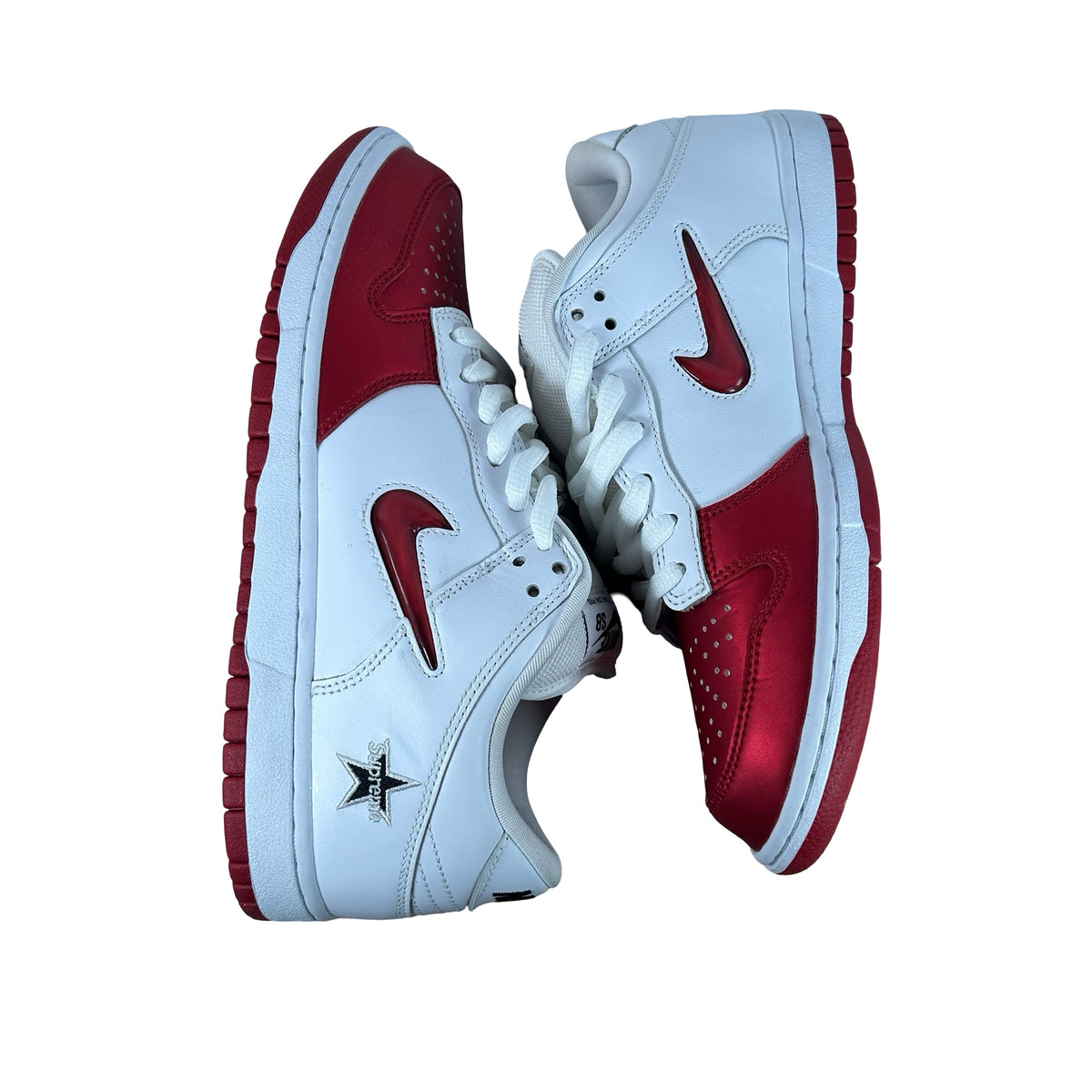 CK3480 600 Nike SB Dunk Low Supreme Jewel Swoosh Red [USED] - 8.5 M (Used)