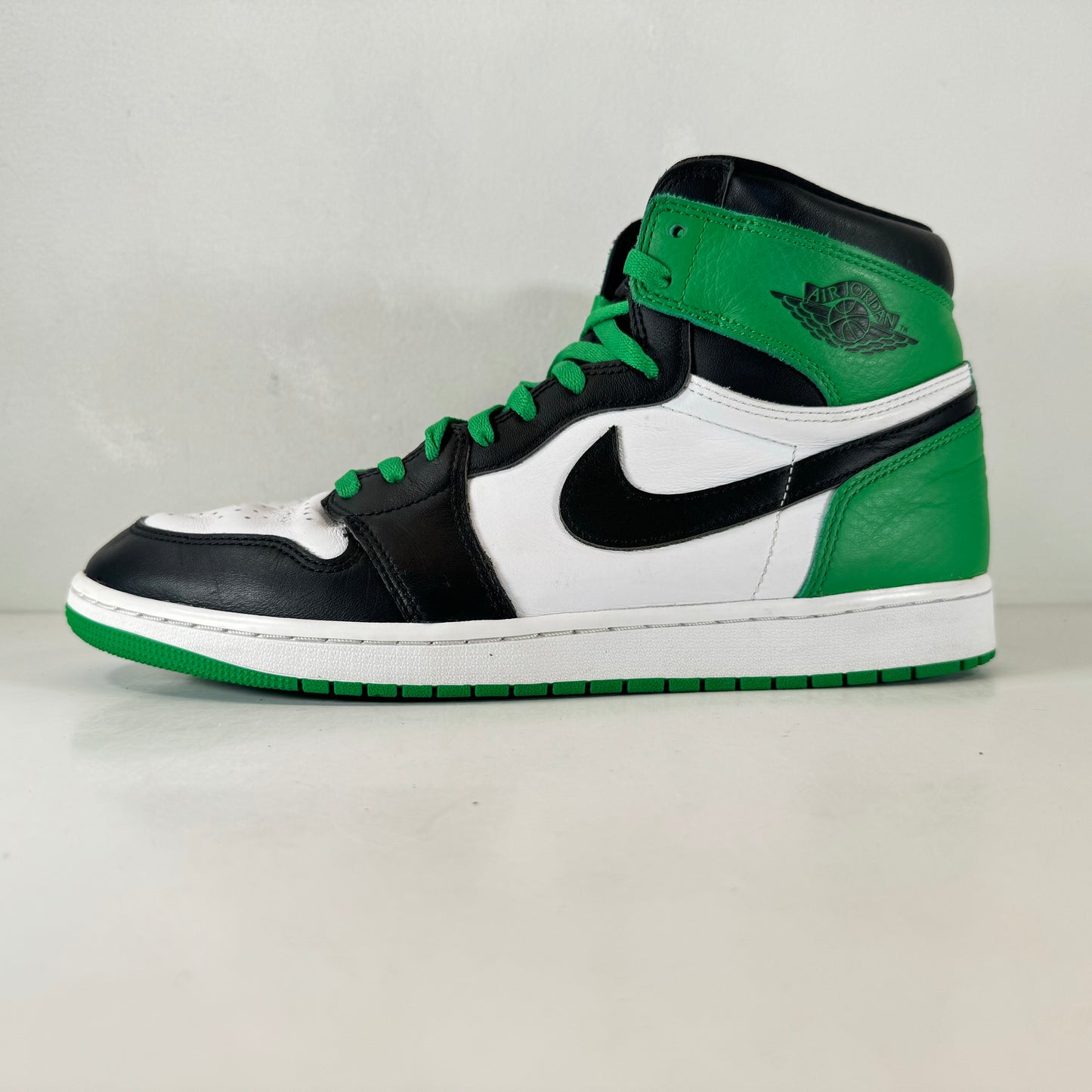 DZ5485 031 Jordan 1 Retro High OG Lucky Green [USED] - 13 M (Used) (No Box)