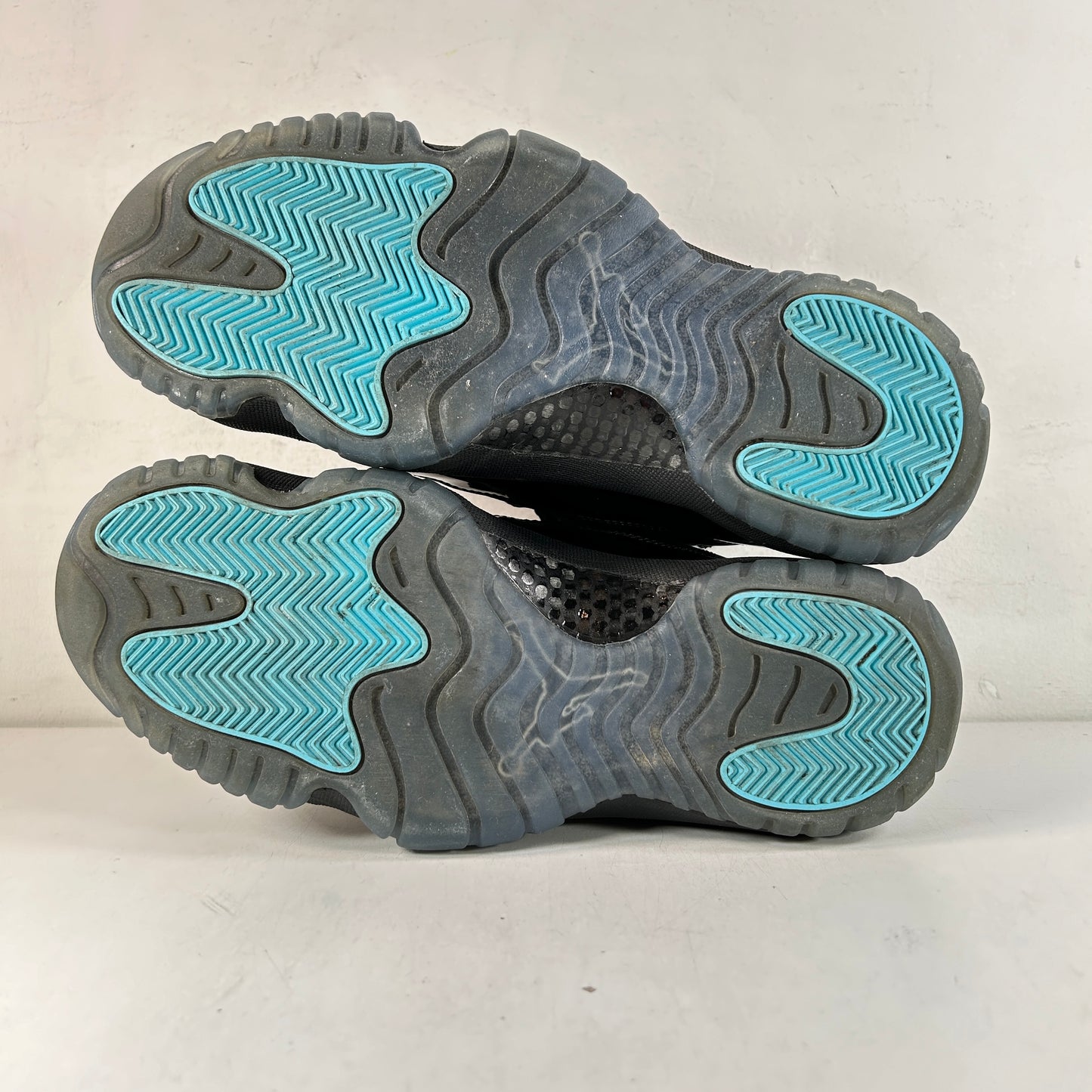 378037 006 Jordan 11 Retro Gamma Azul