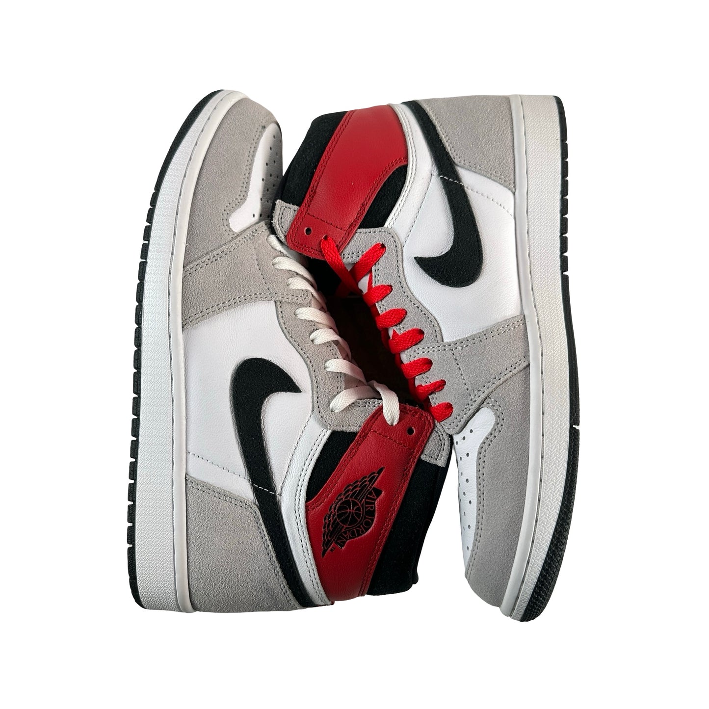 555088 126 Jordan 1 Retro High Smoke Grey [USED] - 10 M (Used)