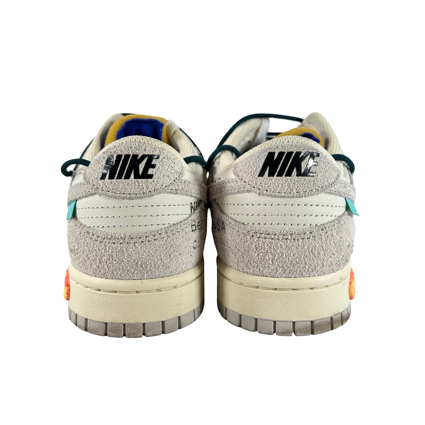 DJ0950 111 Nike Dunk Low Off-White Lot 16 [USED] - 9 M (Used)