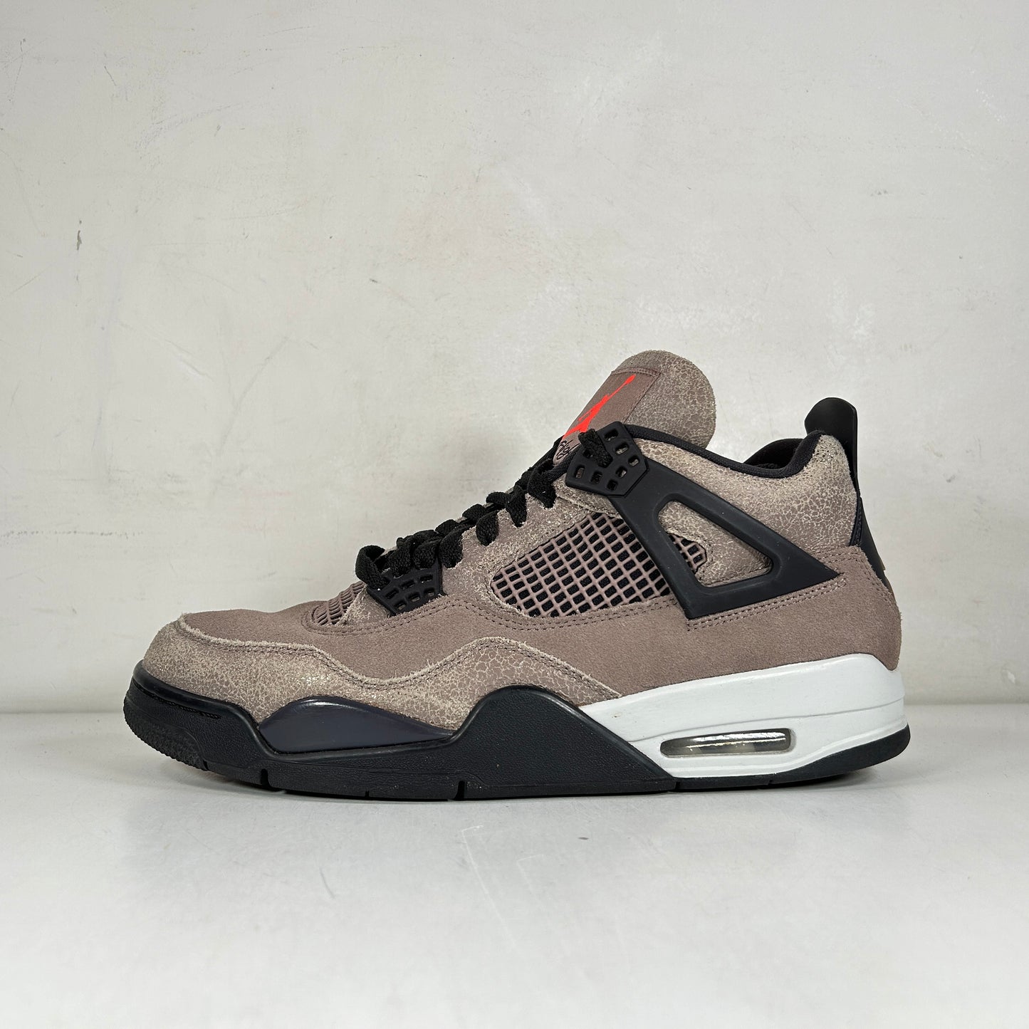 DB0732 200 Jordan 4 Taupe Haze [USED] - 10.5 M (Used2)